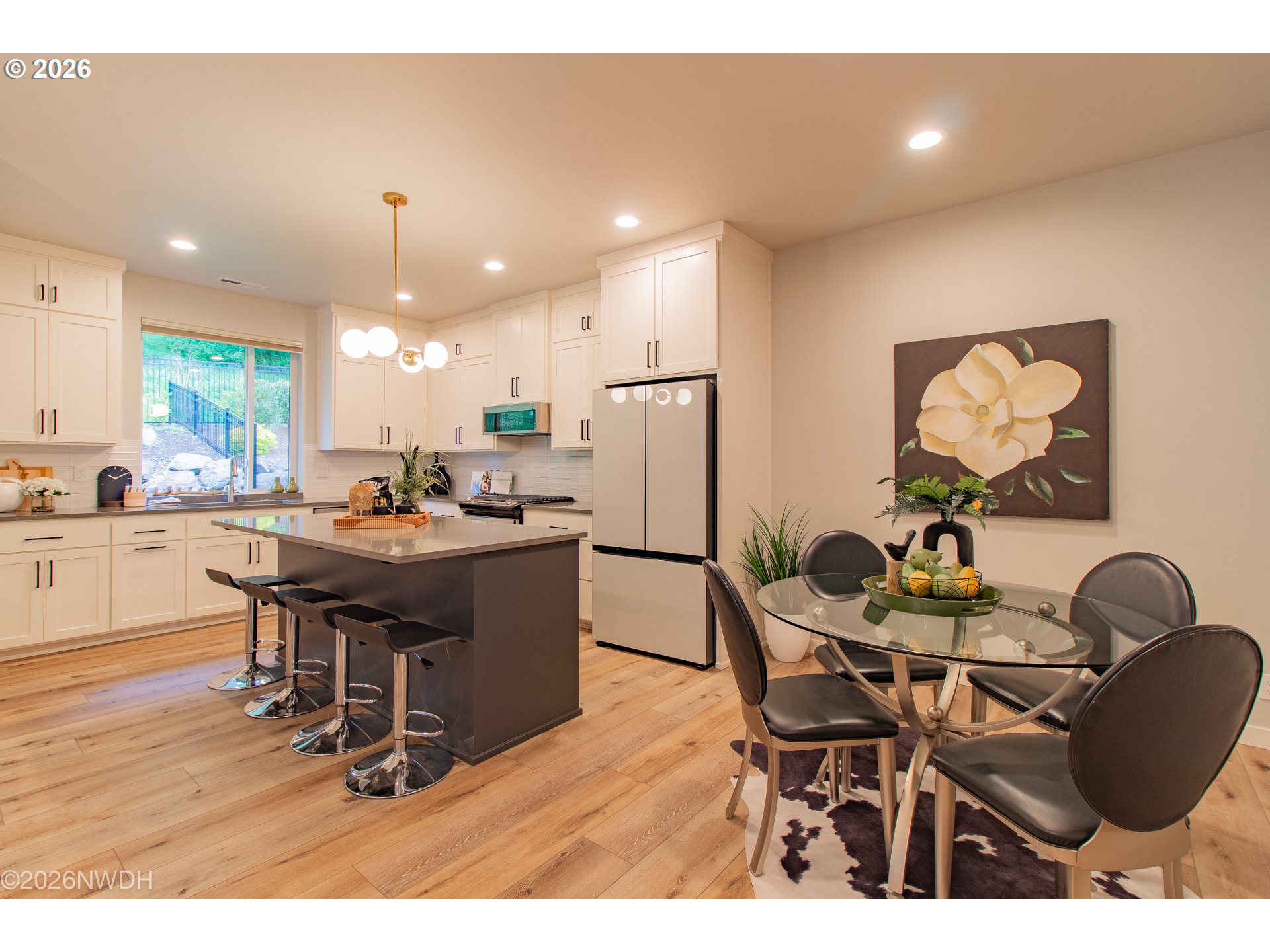 133 SHELTON MCMURPHEY BLVD, Eugene, OR, 97401