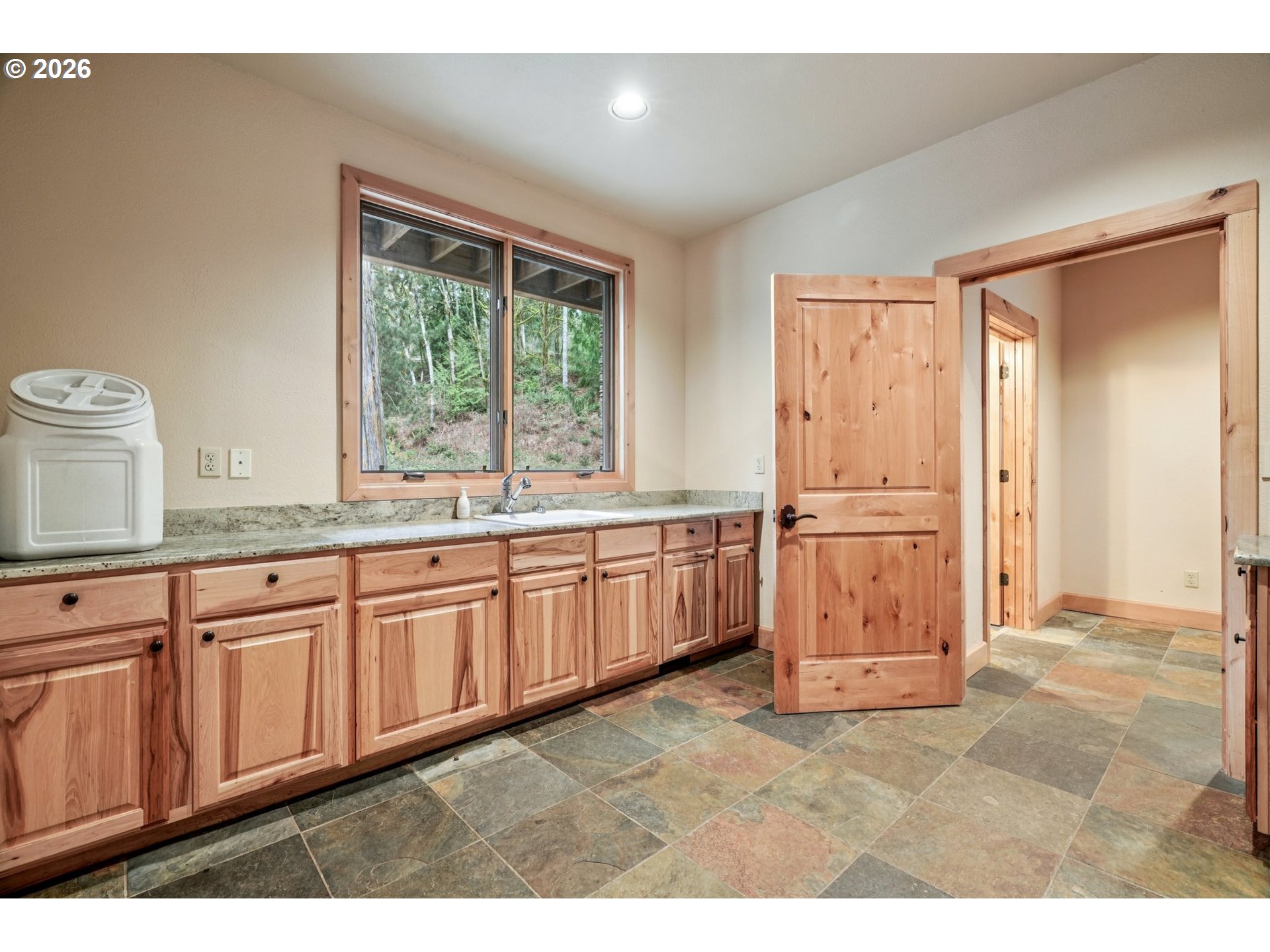 12692 WASHOUGAL RIVER RD, Washougal, WA, 98671