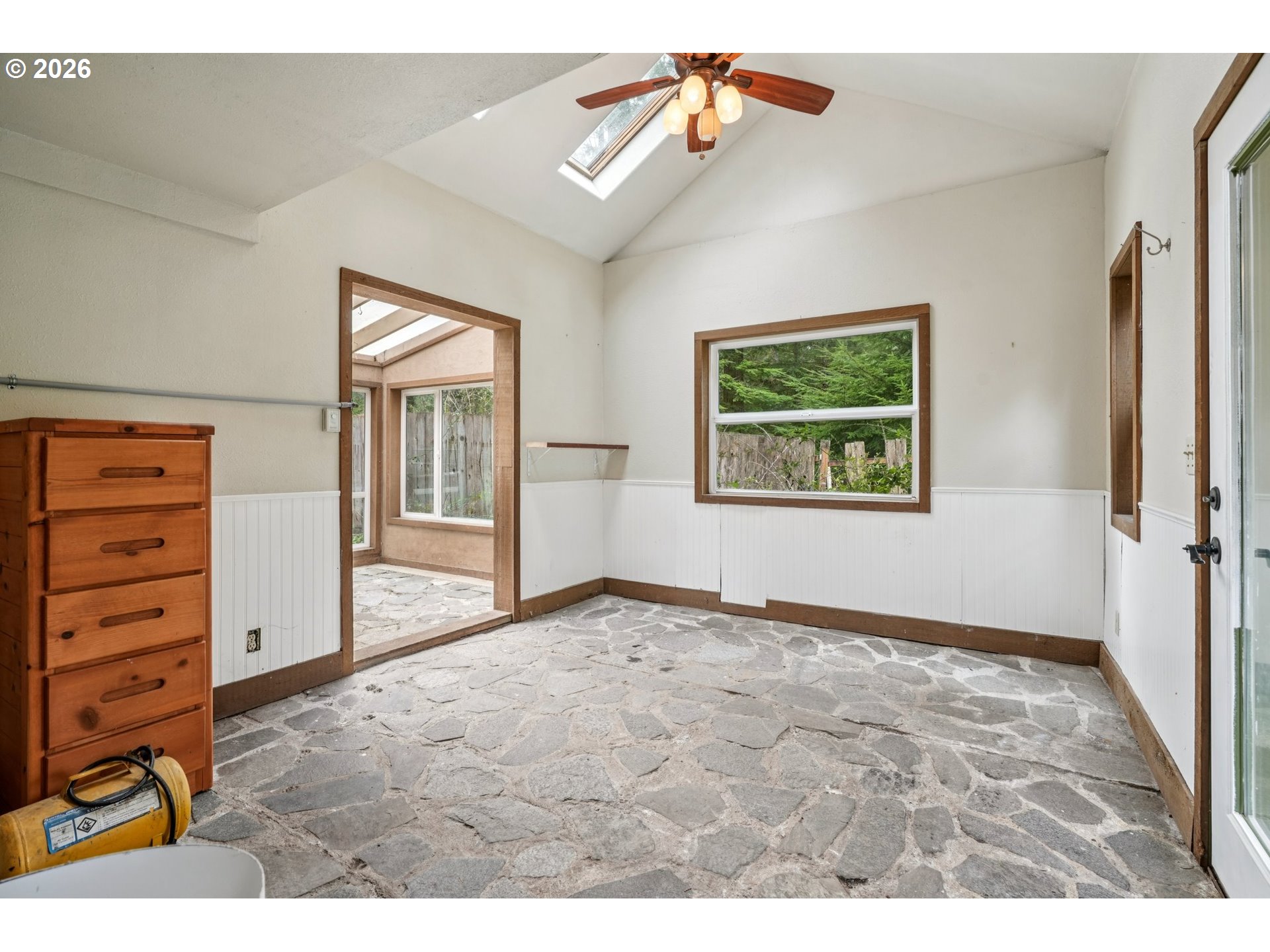 12692 WASHOUGAL RIVER RD, Washougal, WA, 98671