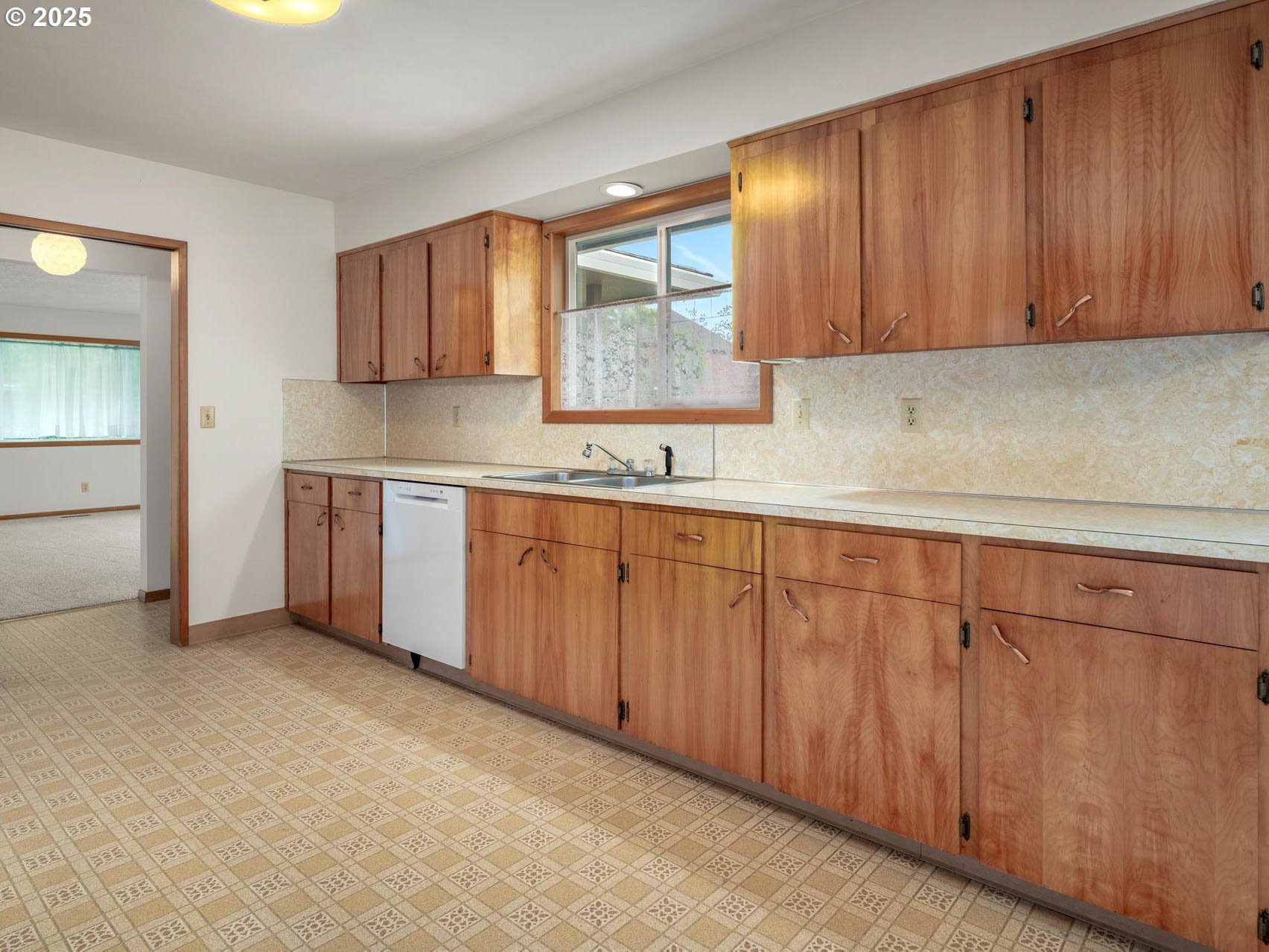 1540 SE MORGAN RD, Hillsboro, OR, 97123 1540 SE MORGAN RD, Hillsboro, OR, 97123