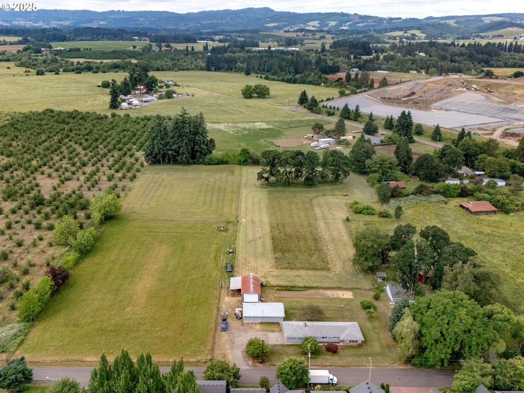 1540 SE MORGAN RD, Hillsboro, OR, 97123 1540 SE MORGAN RD, Hillsboro, OR, 97123