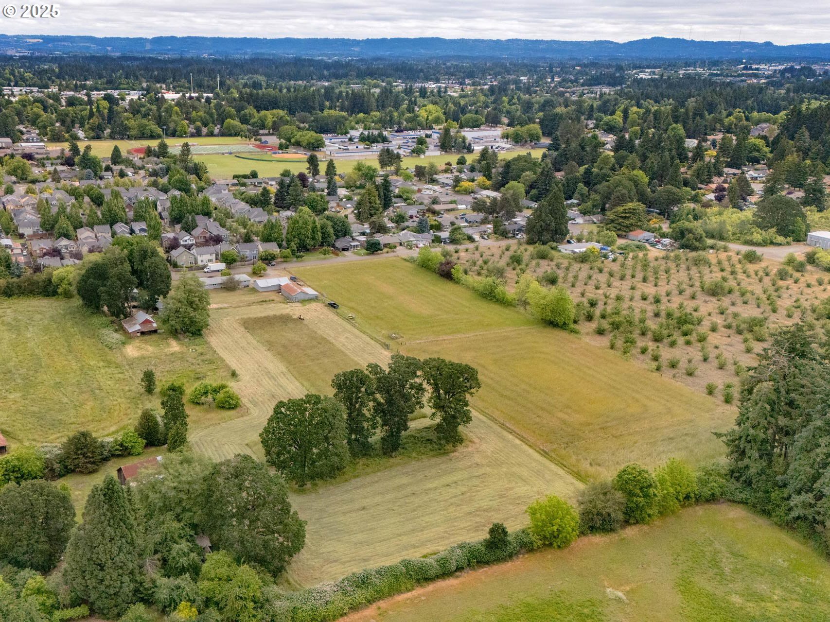 1540 SE MORGAN RD, Hillsboro, OR, 97123 1540 SE MORGAN RD, Hillsboro, OR, 97123