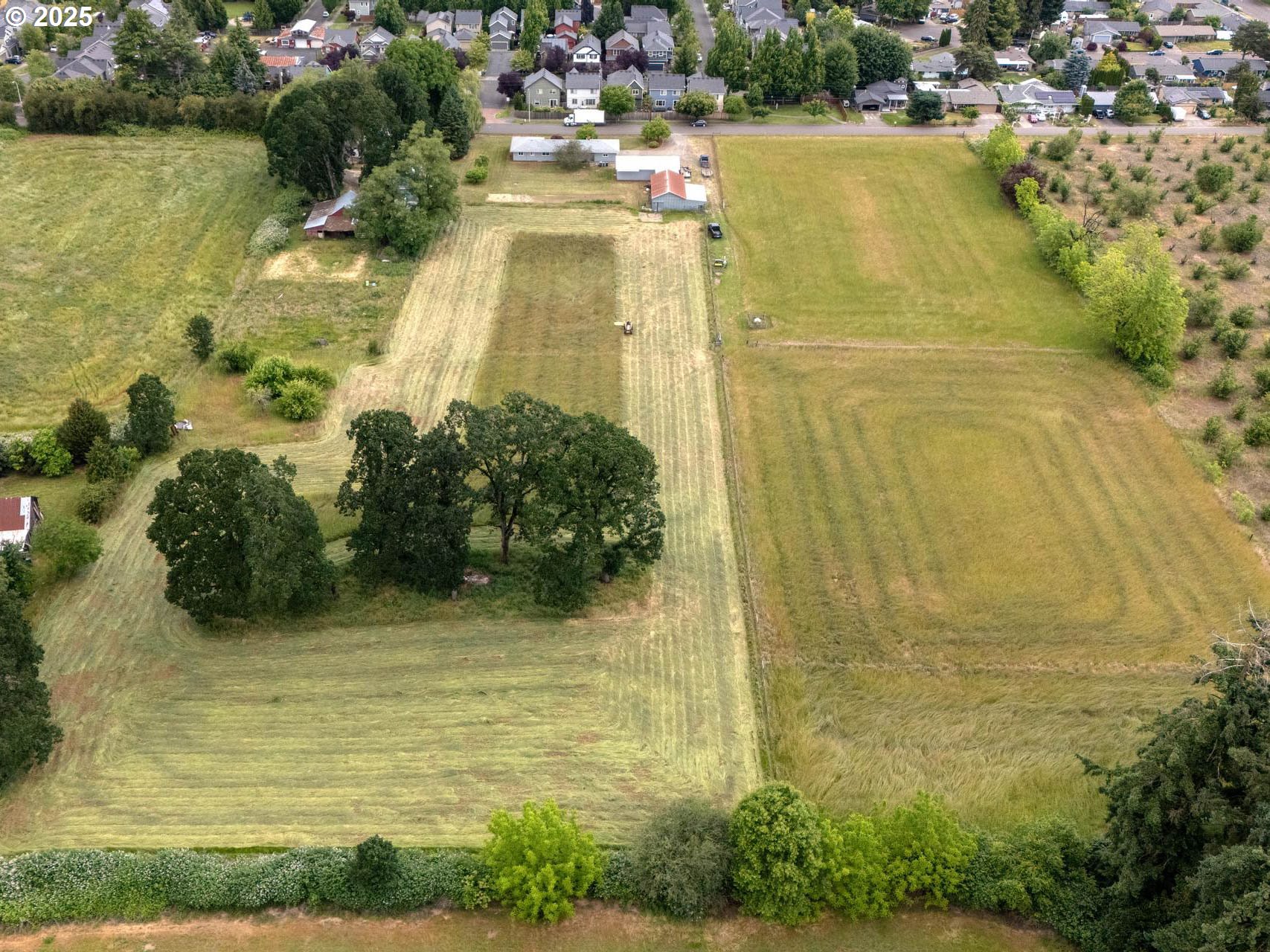 1540 SE MORGAN RD, Hillsboro, OR, 97123 1540 SE MORGAN RD, Hillsboro, OR, 97123