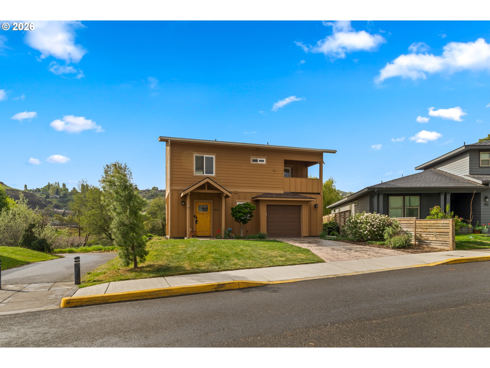 192 HONEYSUCKLE LN, The Dalles, OR, 97058