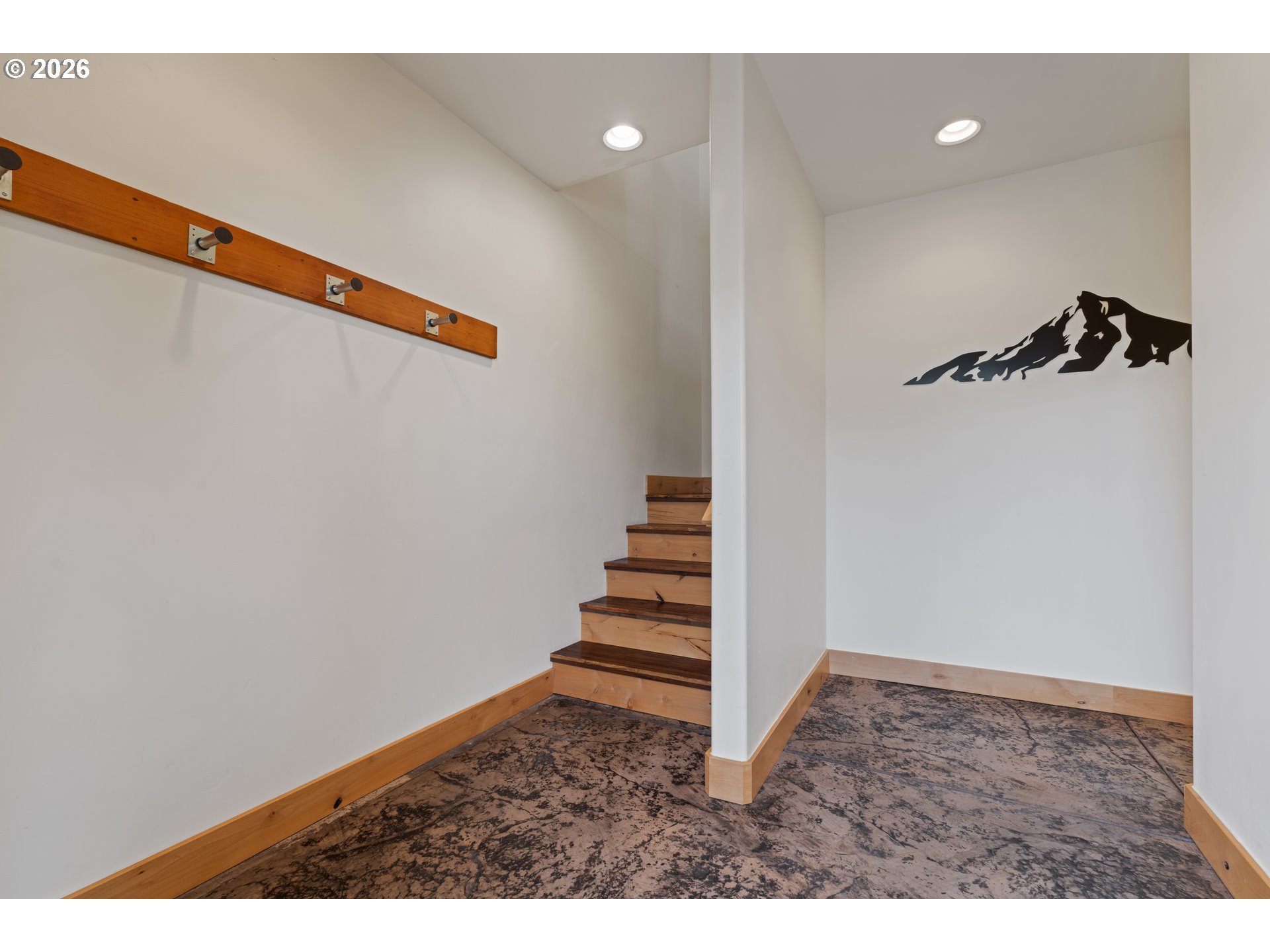 192 HONEYSUCKLE LN, The Dalles, OR, 97058