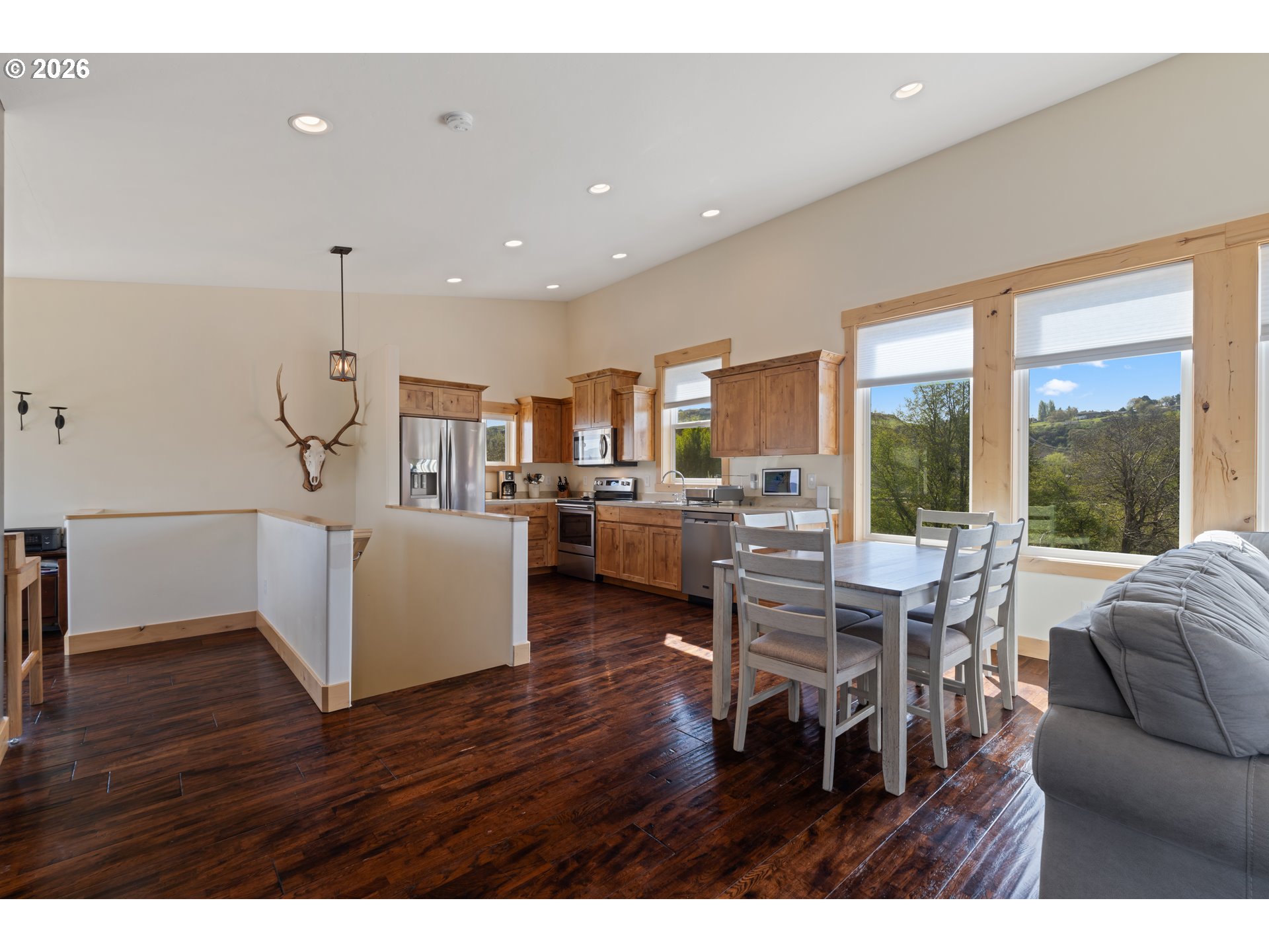 192 HONEYSUCKLE LN, The Dalles, OR, 97058