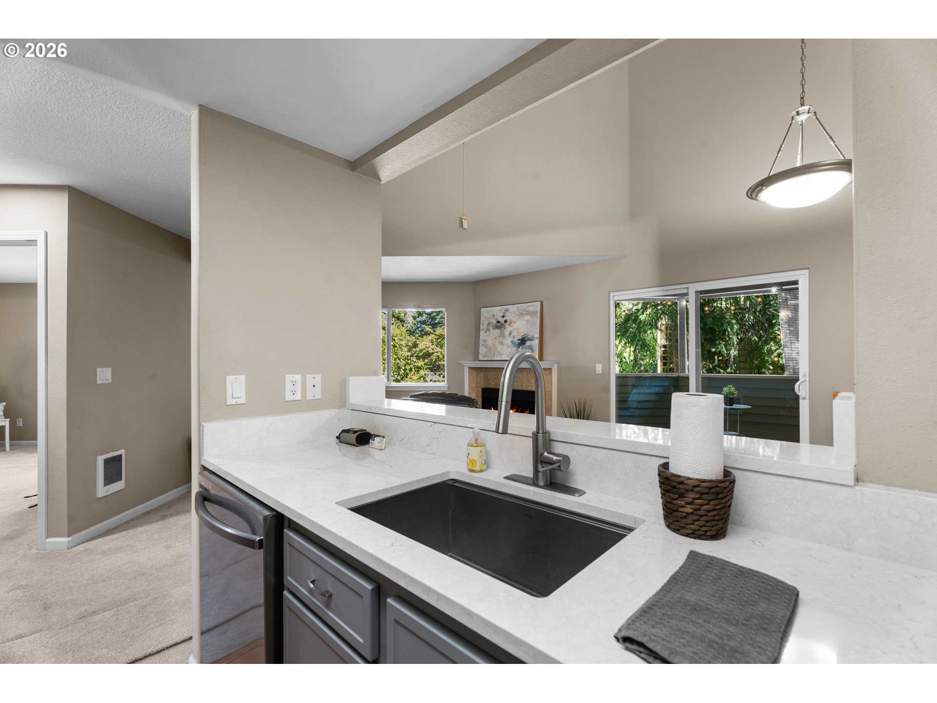 Photo #4: 119497908 Listing: Photo #4