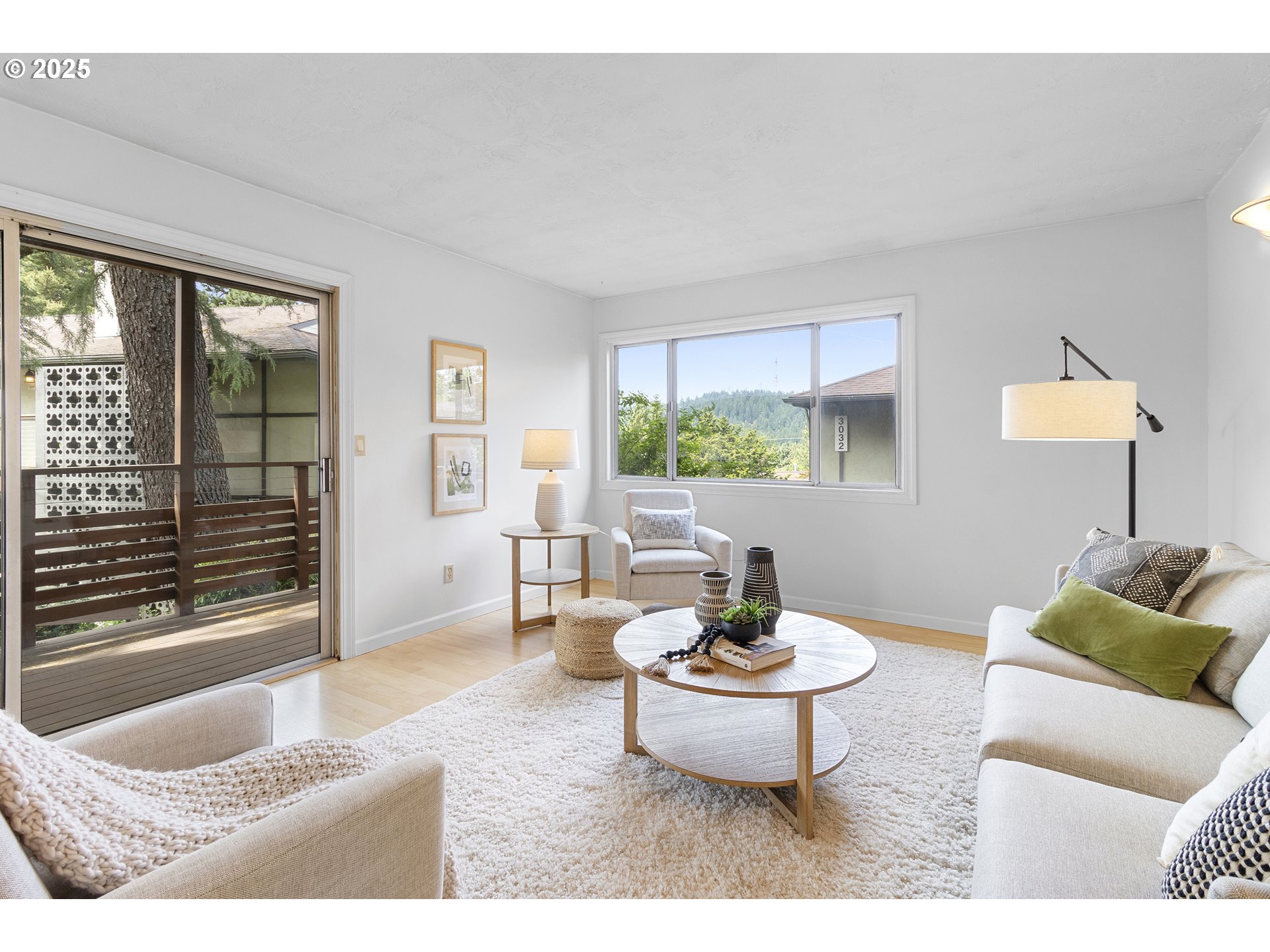 Photo #5: 119530028 Listing: Photo #5