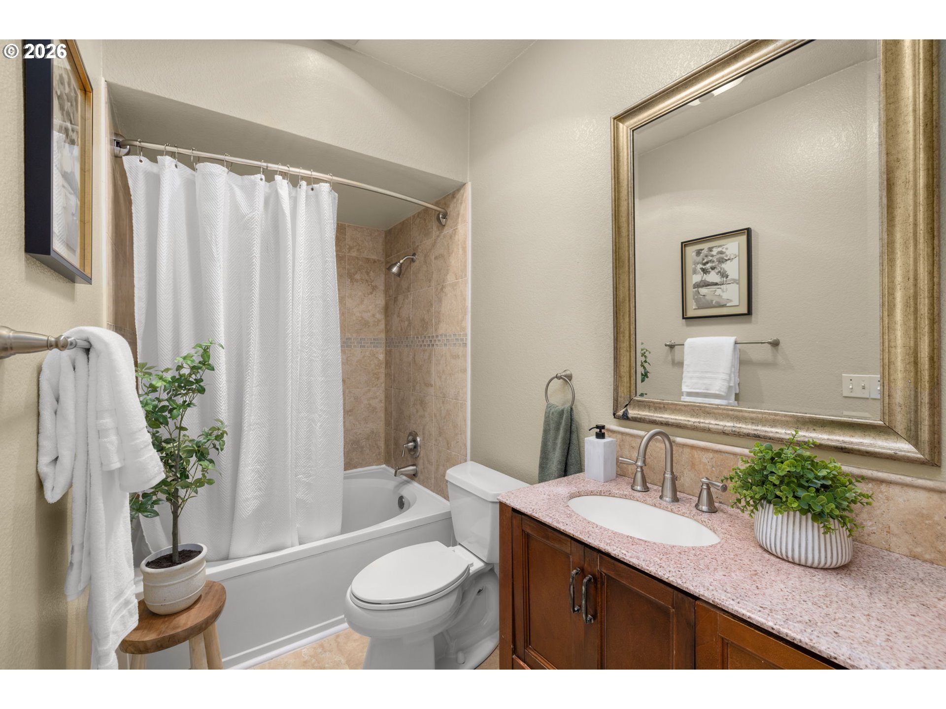 Photo #25: 119567590 Listing: Photo #25