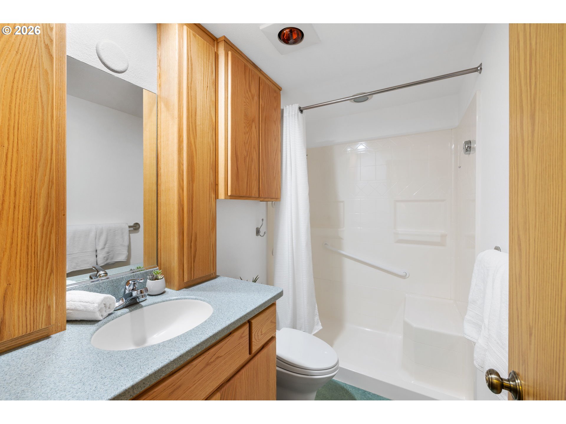 Photo #16: 120237949 Listing: Photo #16