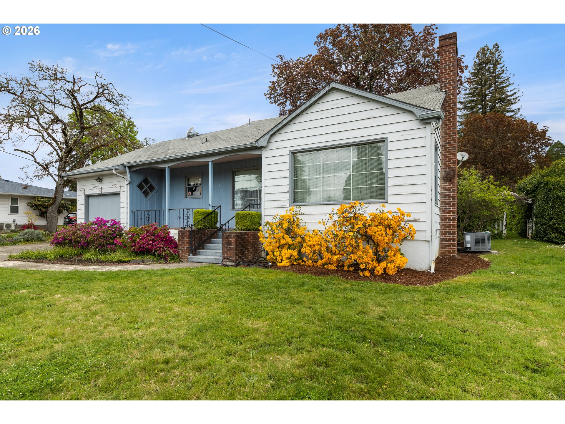 1564 NW ALMOND AVE, Roseburg, OR, 97471