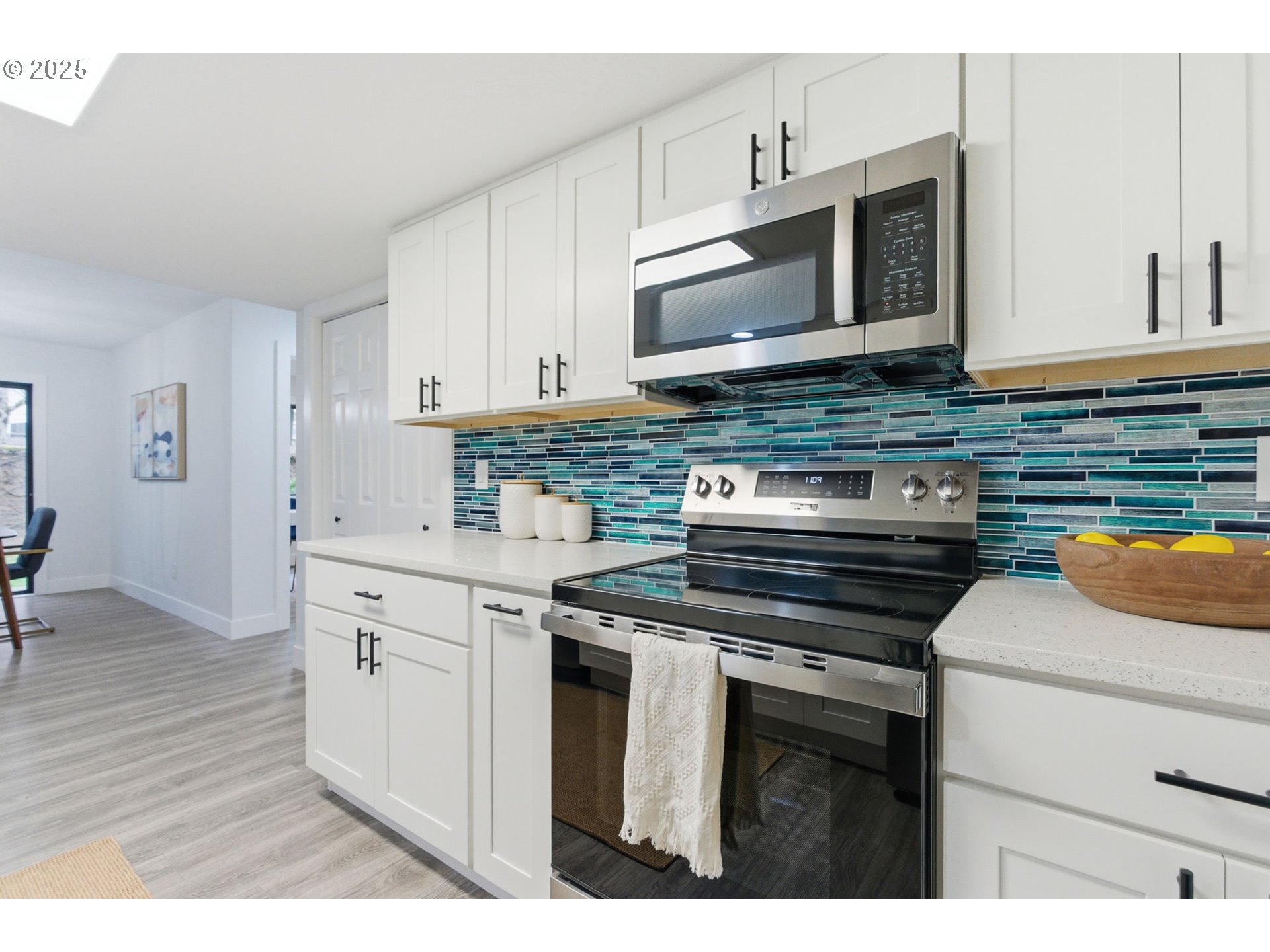 Photo #11: 120624274 Listing: Photo #11