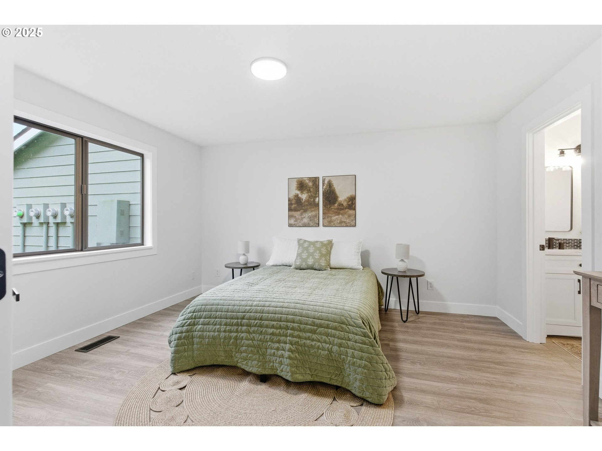 Photo #26: 120624274 Listing: Photo #26