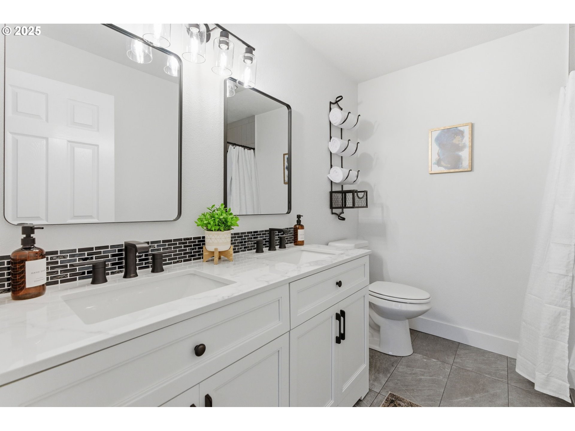 Photo #22: 120624274 Listing: Photo #22