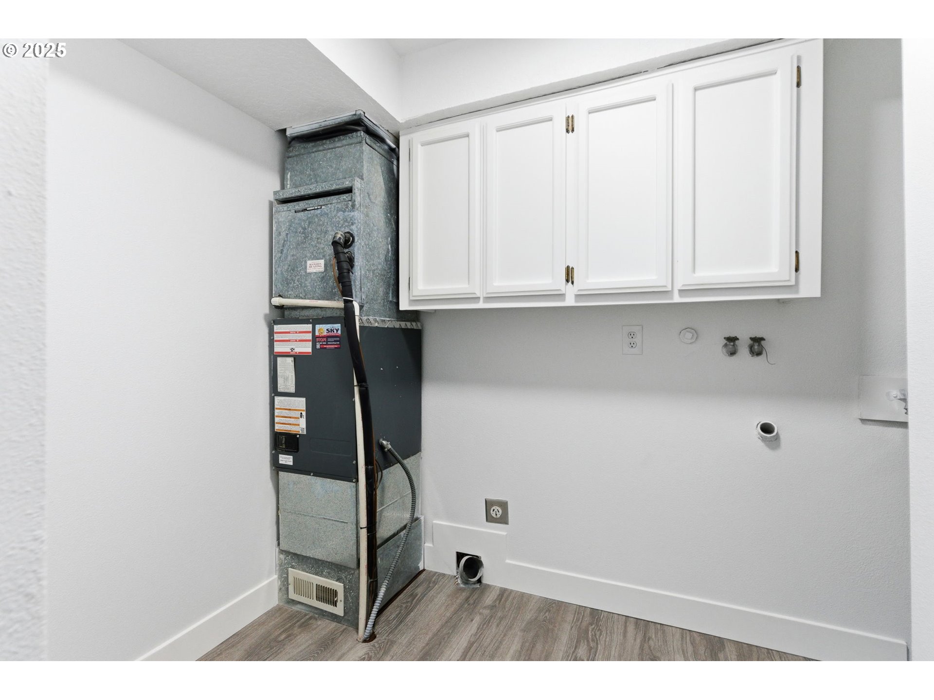 Photo #15: 120624274 Listing: Photo #15