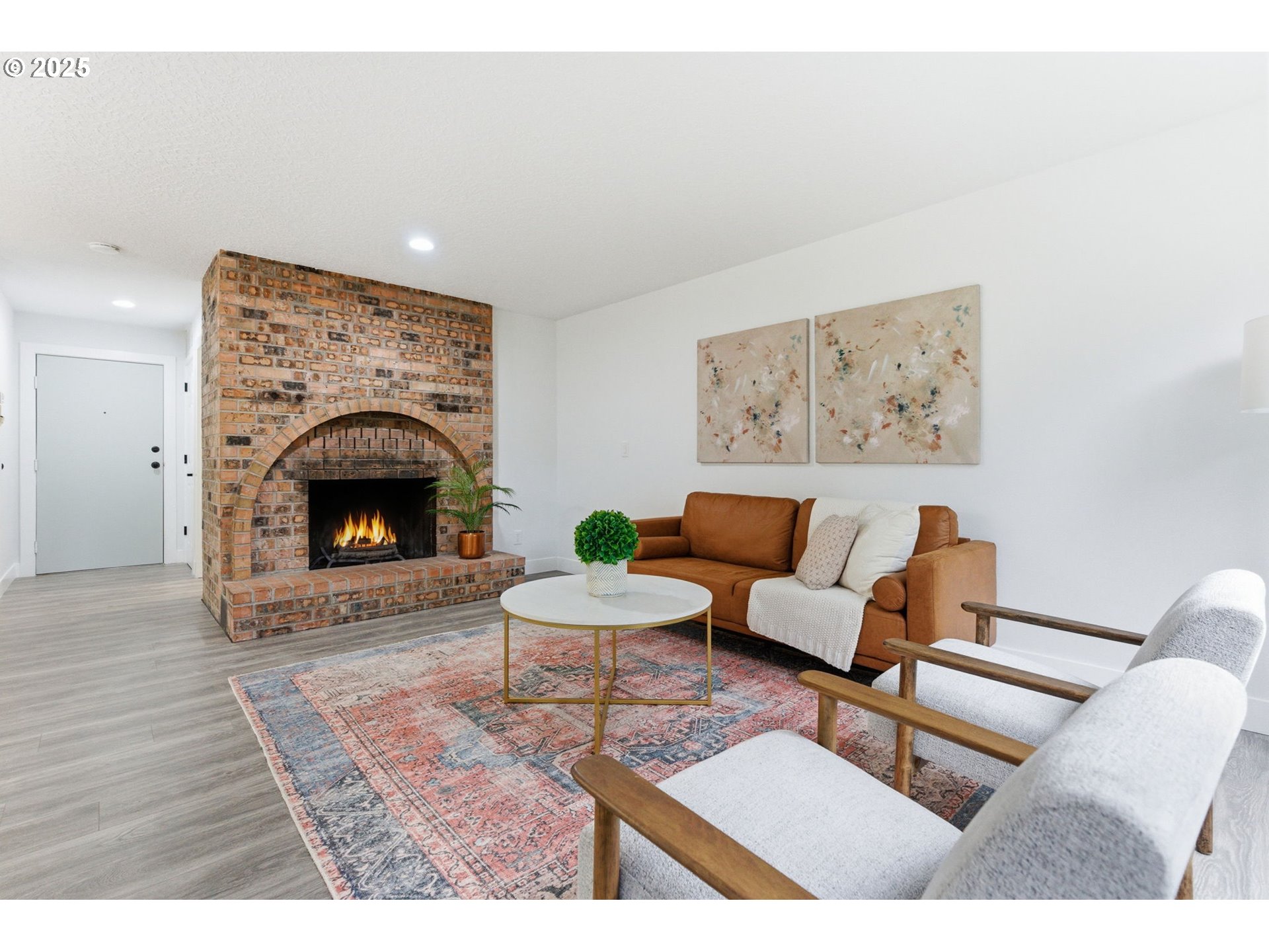 Photo #9: 120624274 Listing: Photo #9