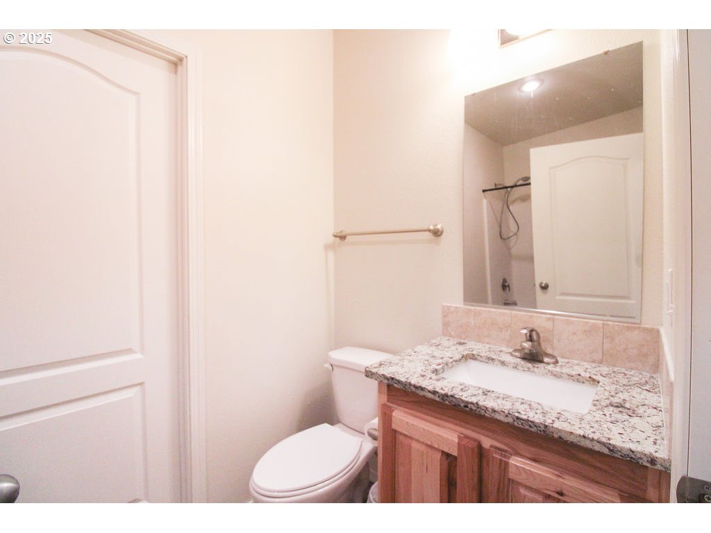 300 SW 7TH AVE UNIT 102, Battle Ground, WA, 98604