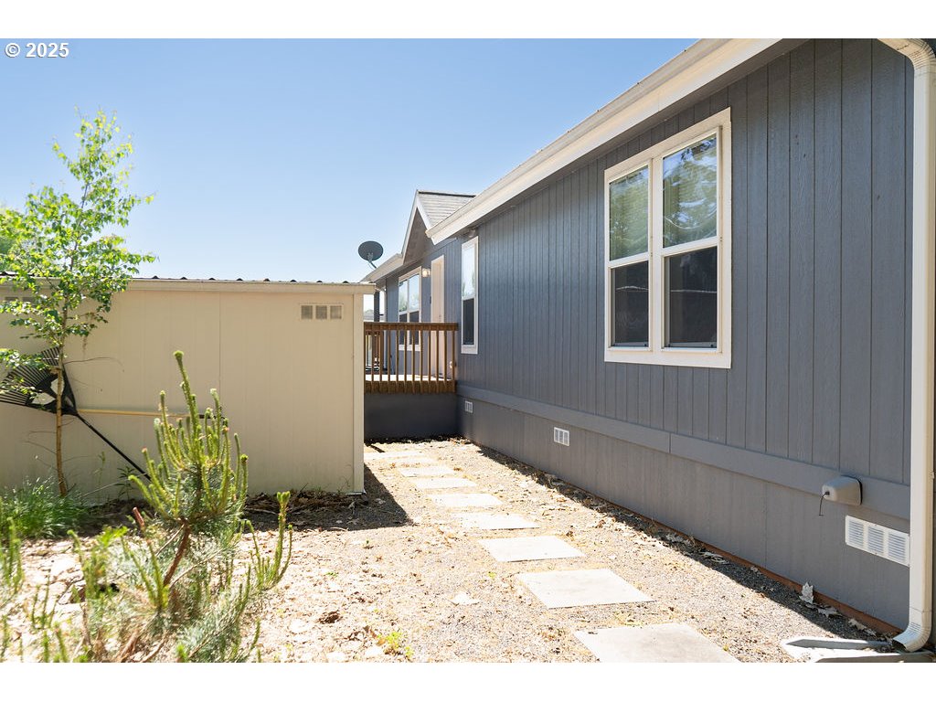 300 SW 7TH AVE UNIT 102, Battle Ground, WA, 98604