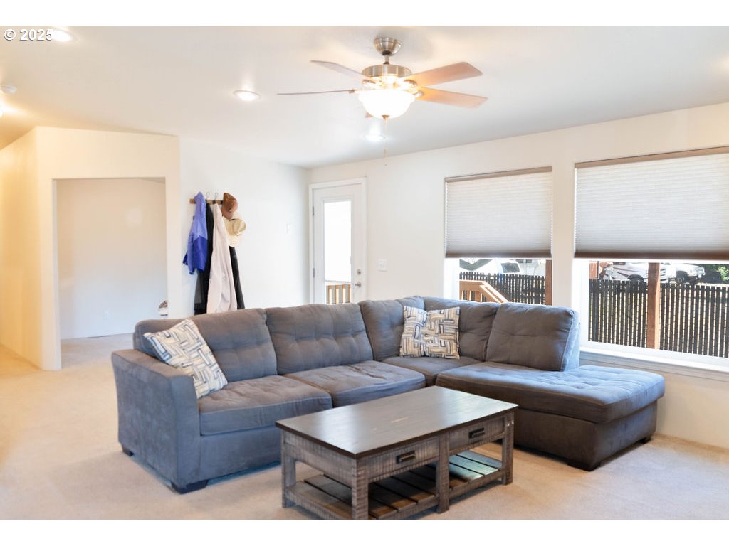 300 SW 7TH AVE UNIT 102, Battle Ground, WA, 98604