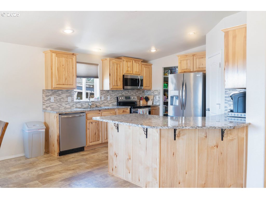 300 SW 7TH AVE UNIT 102, Battle Ground, WA, 98604