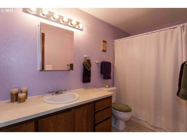 Bathroom, Attached