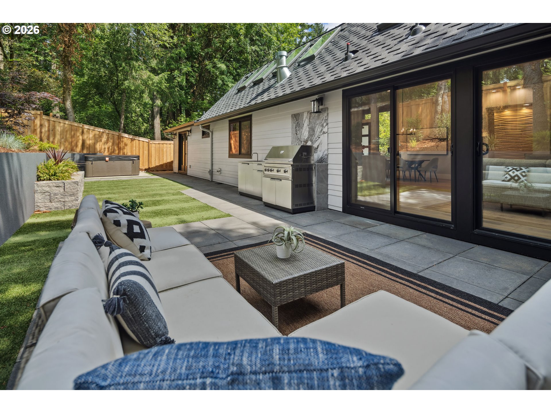 15370 TWIN FIR RD, Lake Oswego, OR, 97035