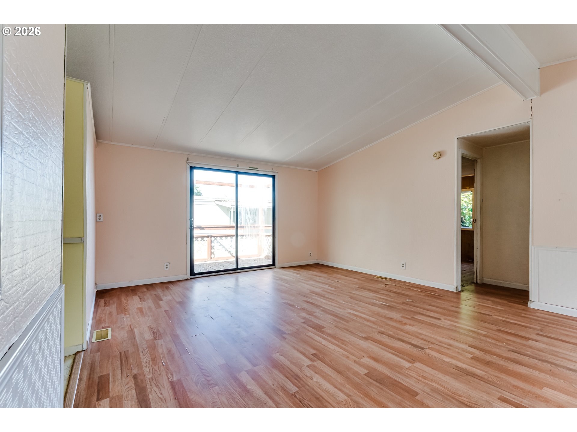 Property photo 9 of 38