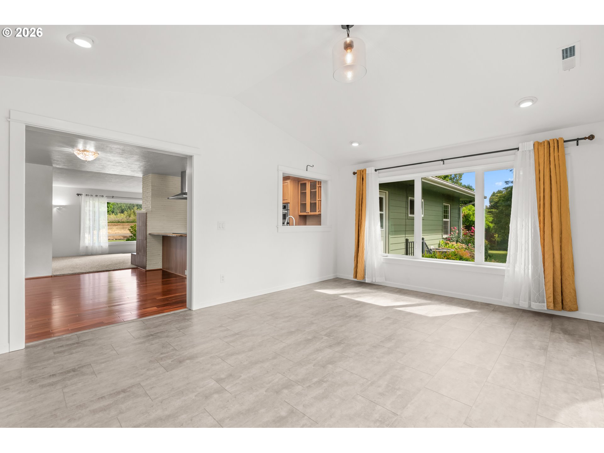 Property photo 12 of 48