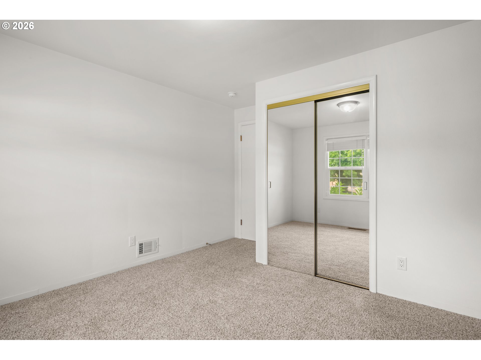Property photo 18 of 48
