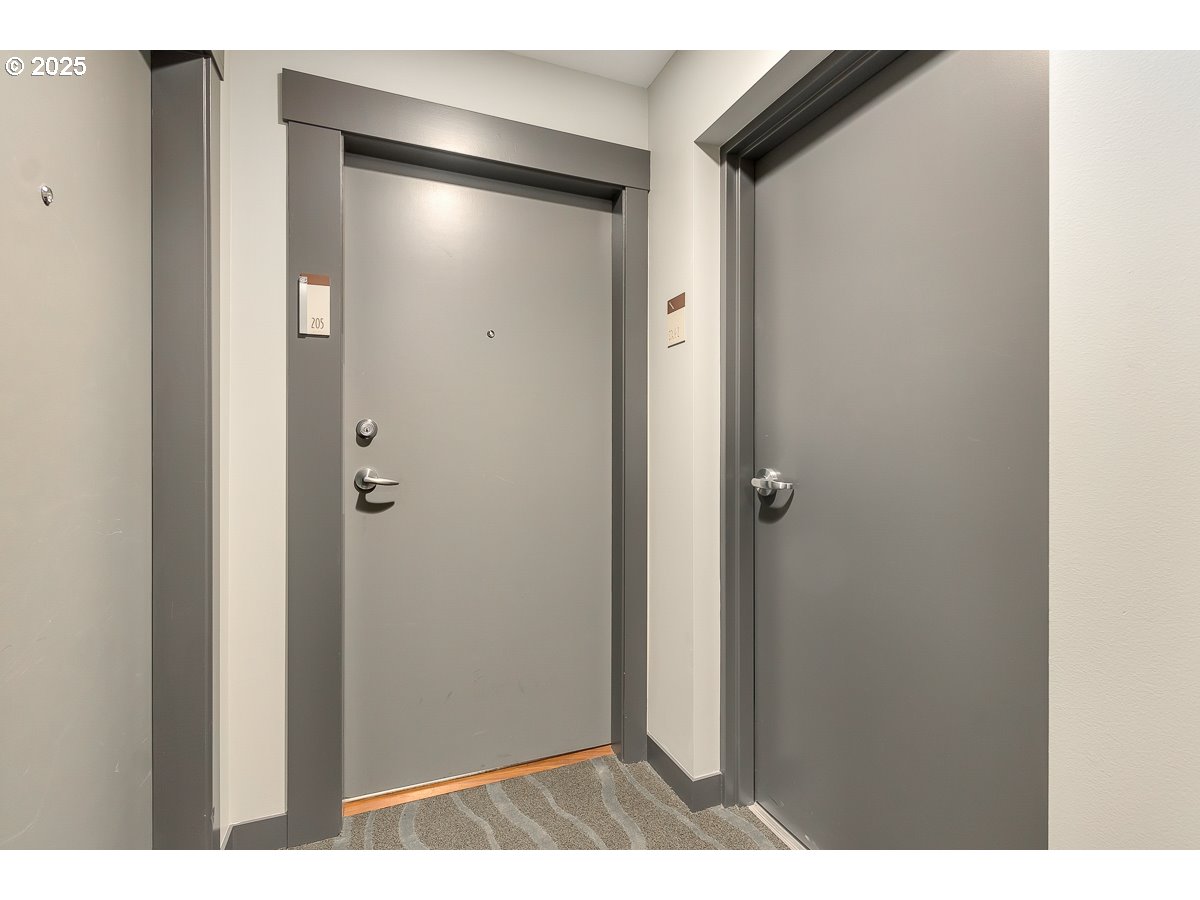 Photo #3: 123974221 Listing 