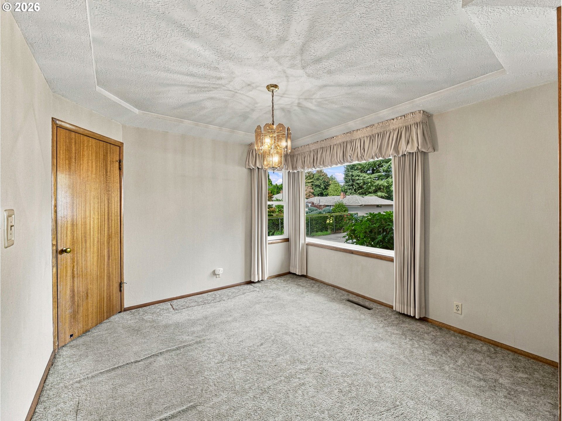 Property photo 5 of 42