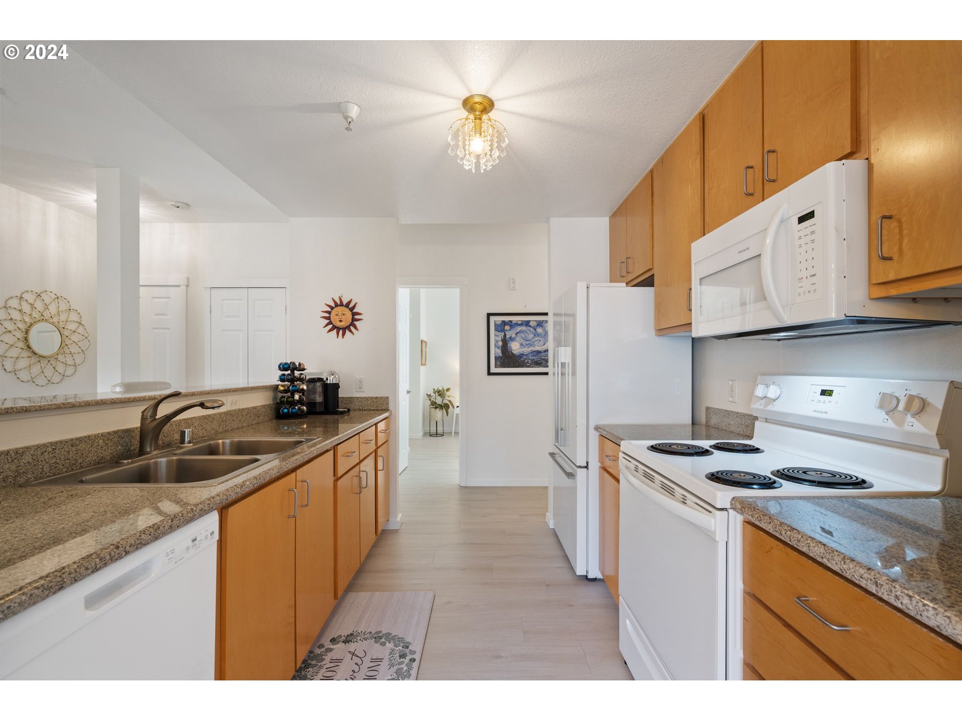 Photo #10: 124626982 Listing: Photo #10