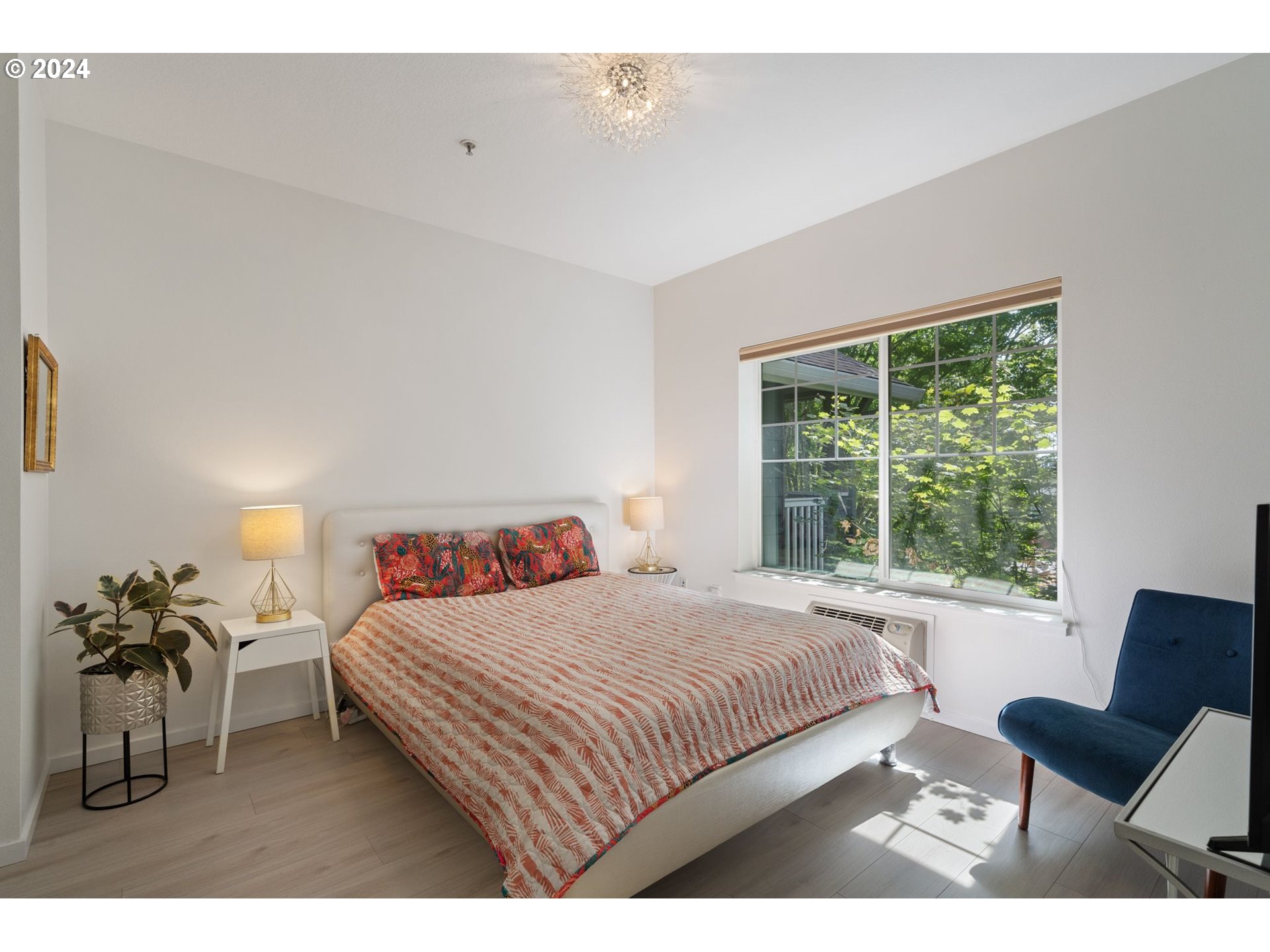 Photo #7: 124626982 Listing: Photo #7