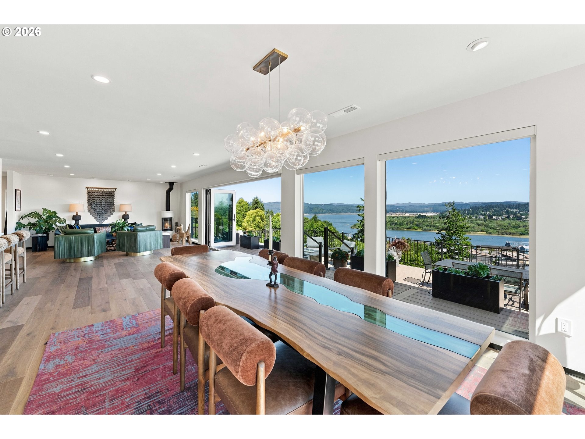 744 TELEGRAPH DR, Coos Bay, OR 97420