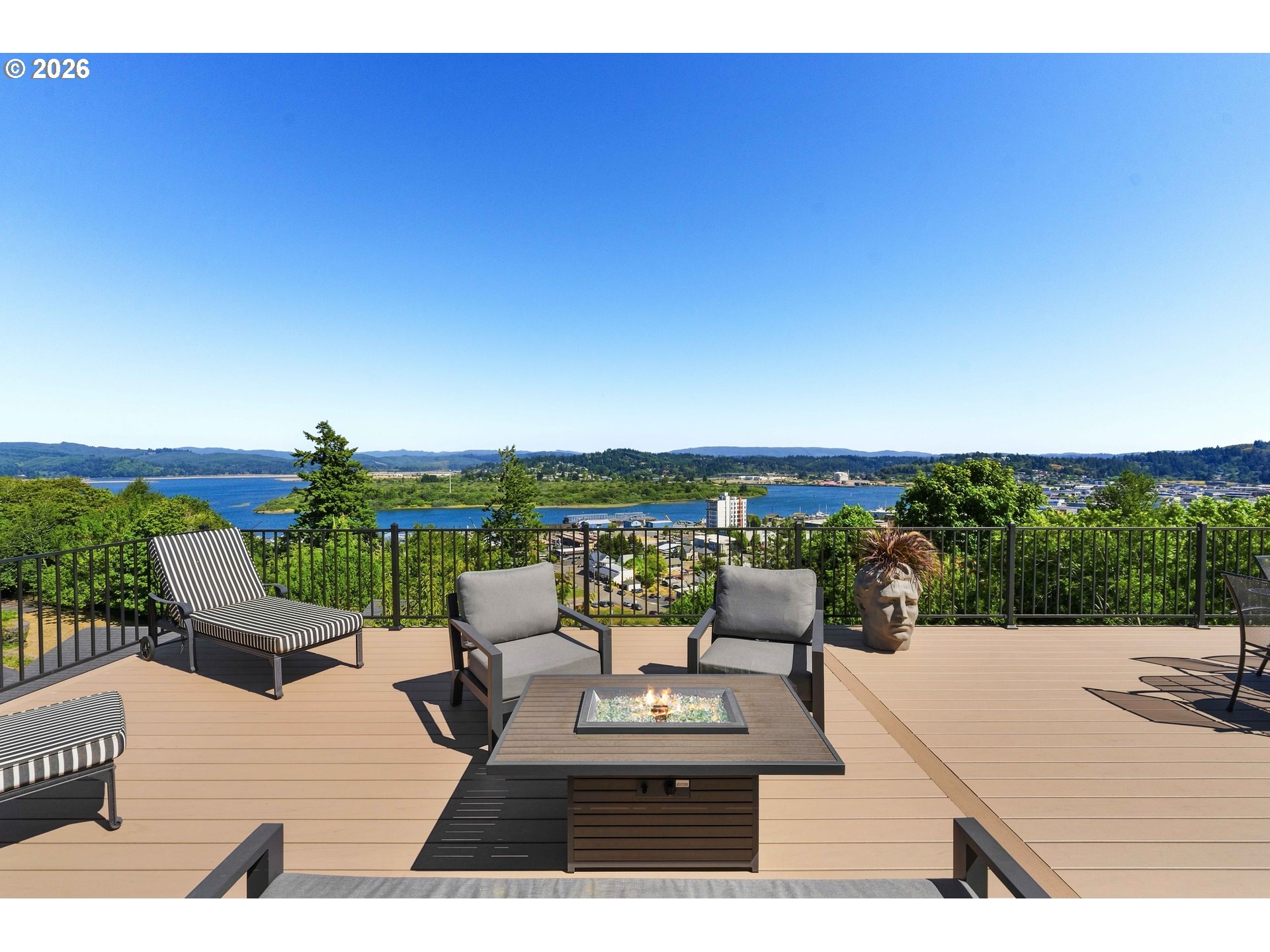 744 TELEGRAPH DR, Coos Bay, OR 97420