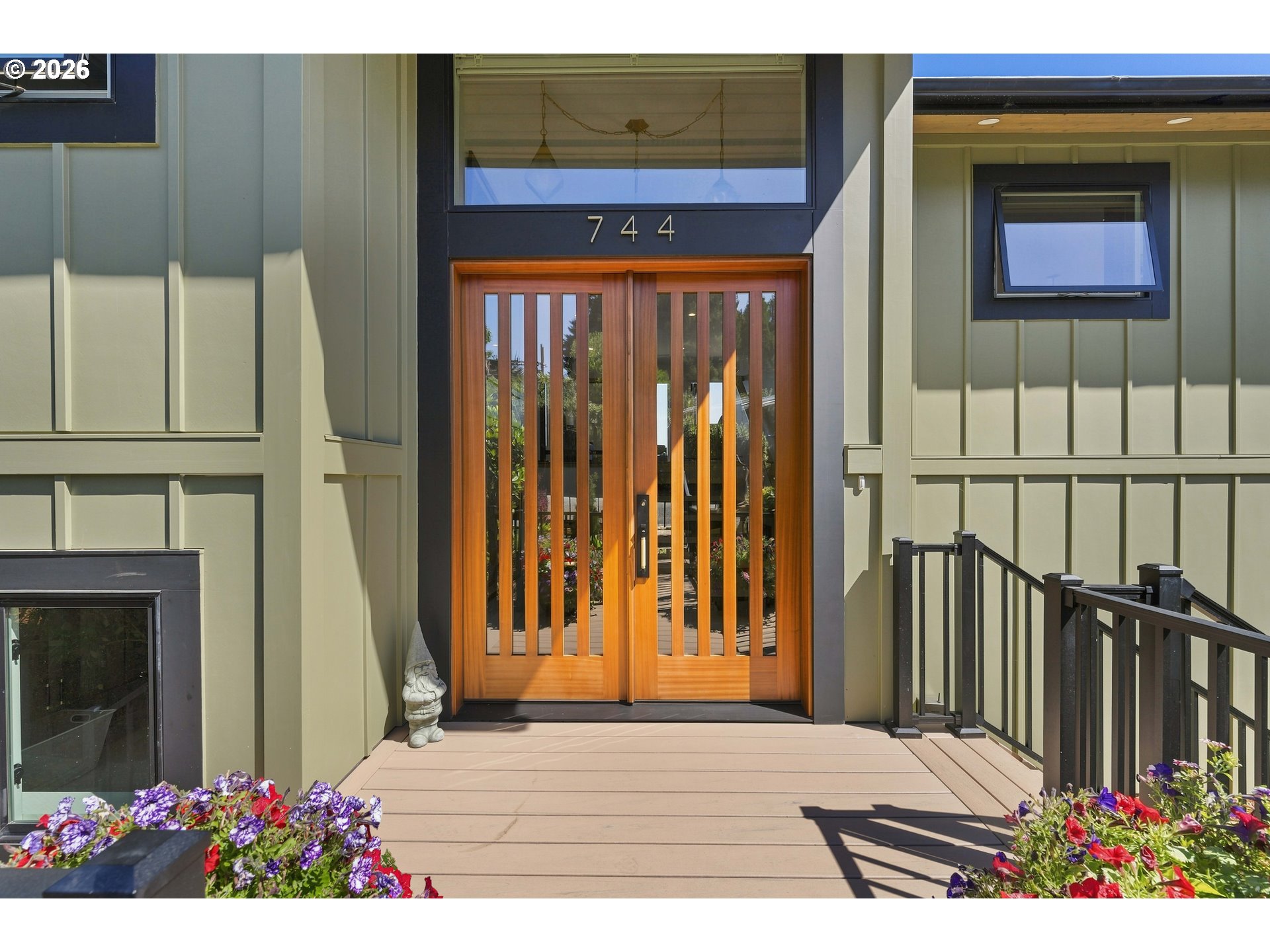 744 TELEGRAPH DR, Coos Bay, OR 97420