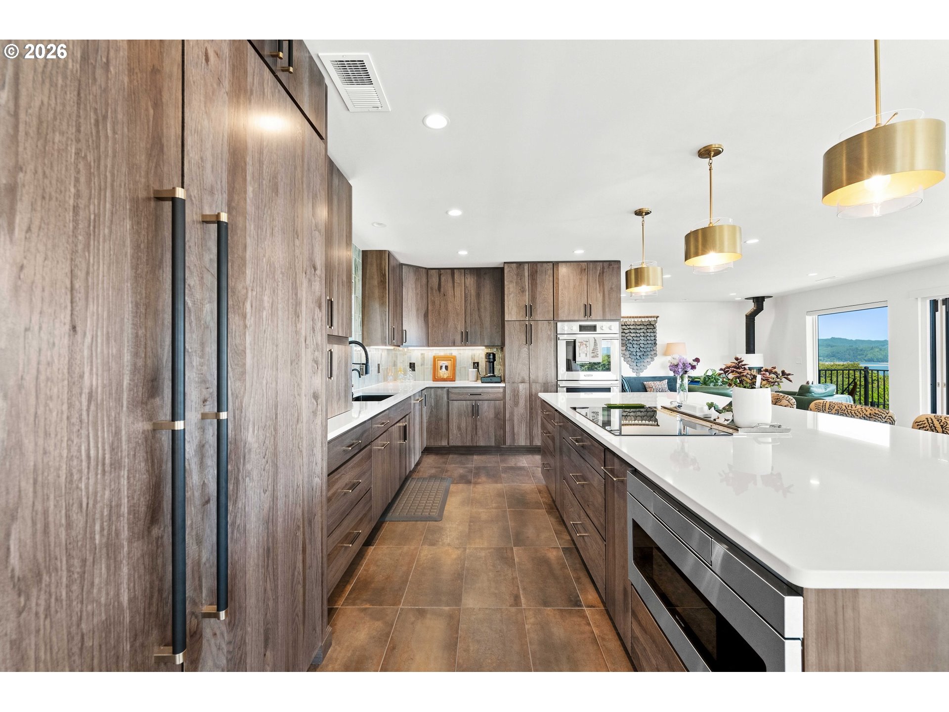 744 TELEGRAPH DR, Coos Bay, OR 97420