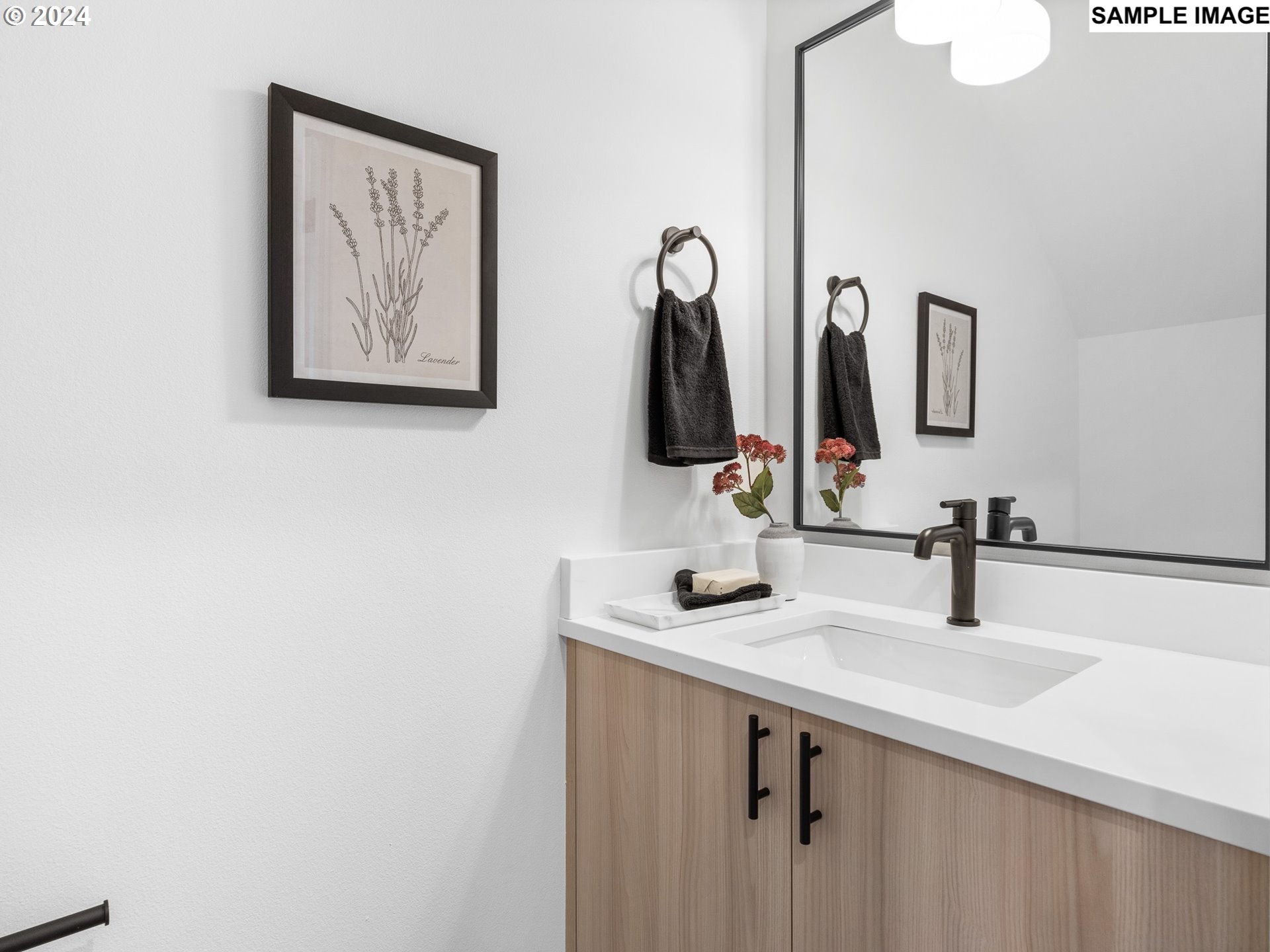 Photo #8: 125224468 Listing: Photo #8