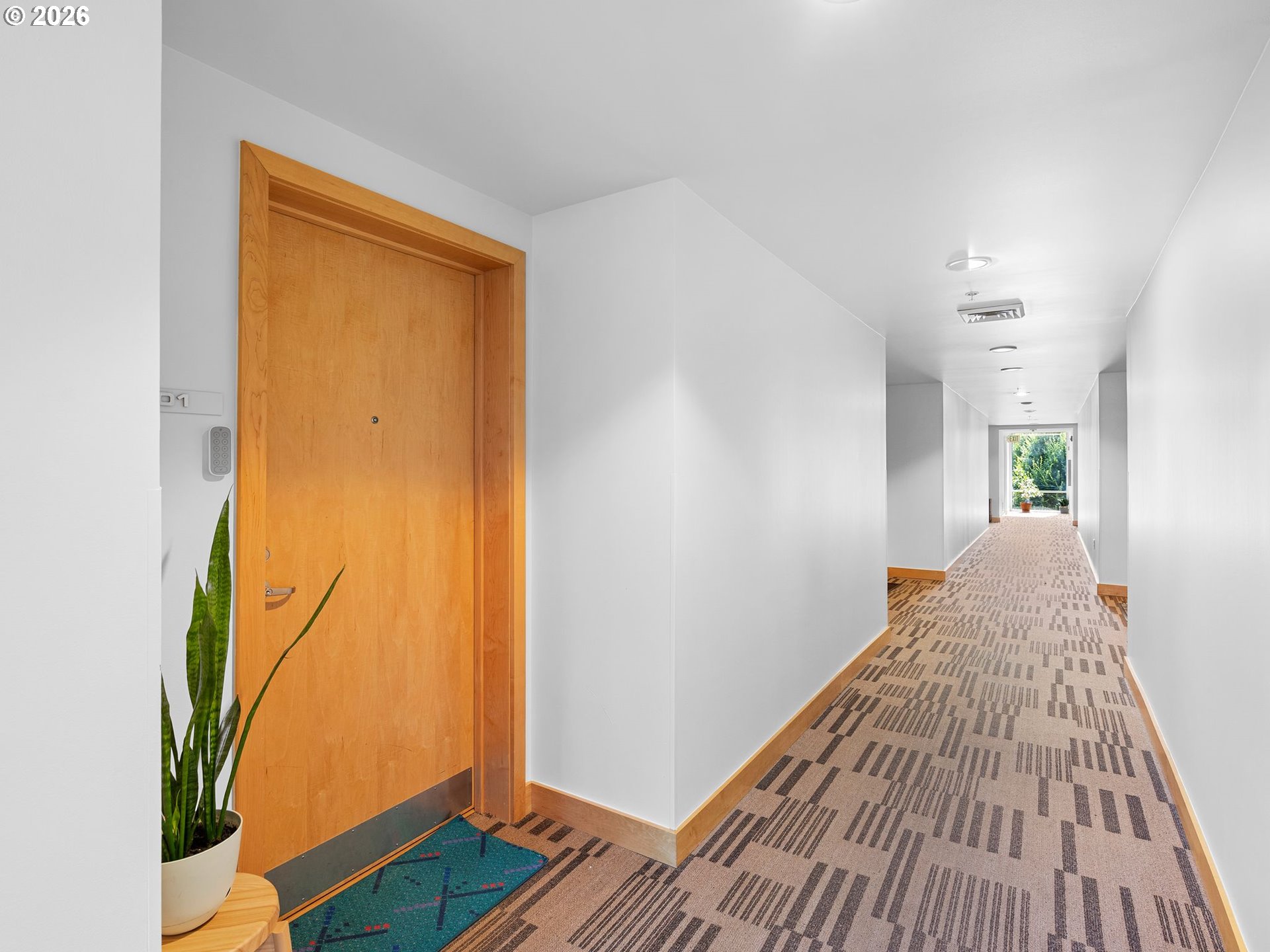 Photo #1: 125763616 Listing: Photo #1