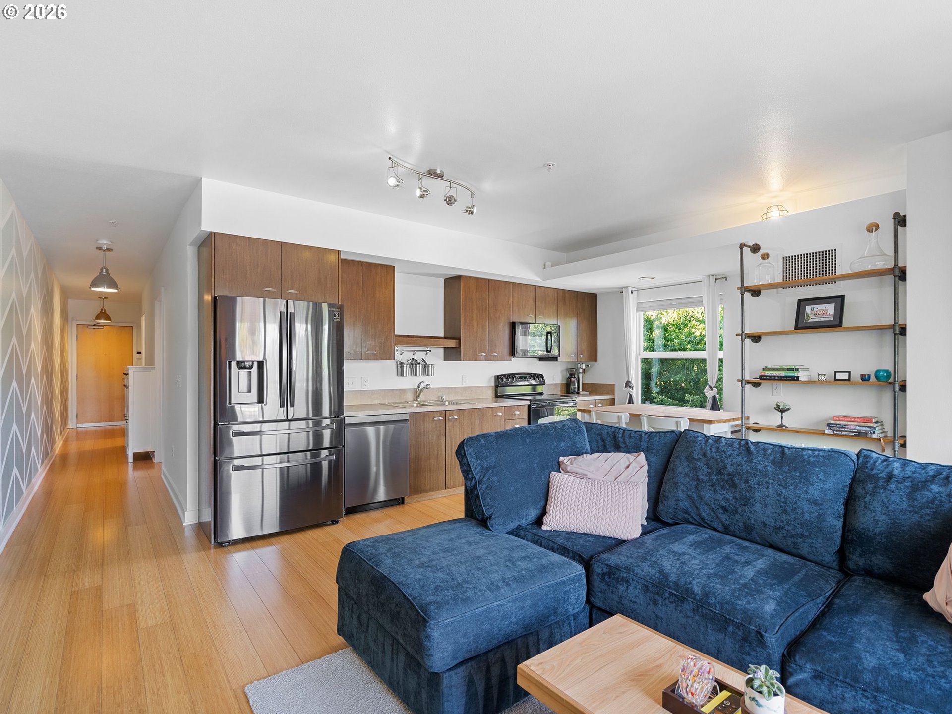 Photo #2: 125763616 Listing: Photo #2