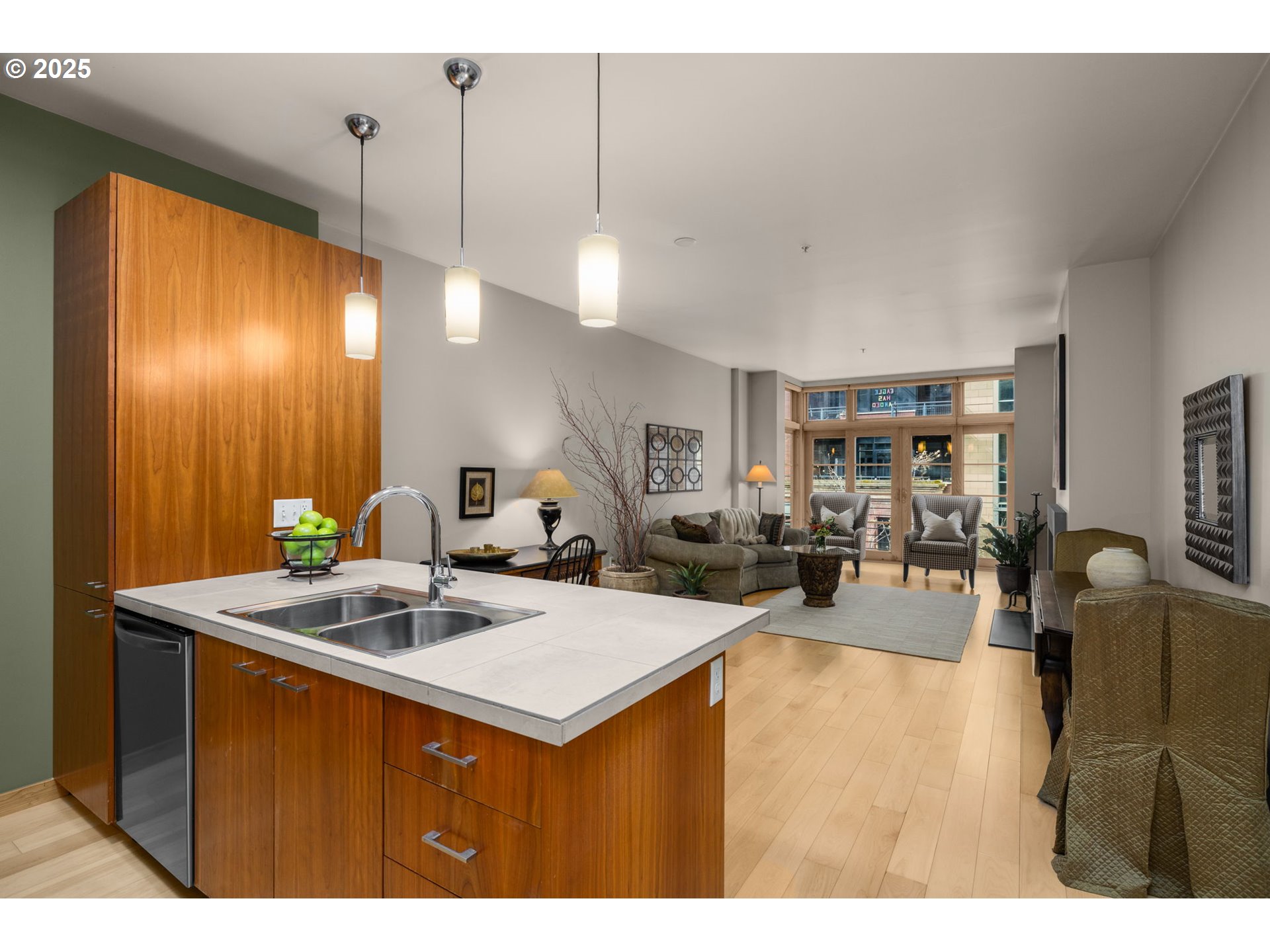 Photo #3: 125865466 Listing: Photo #3