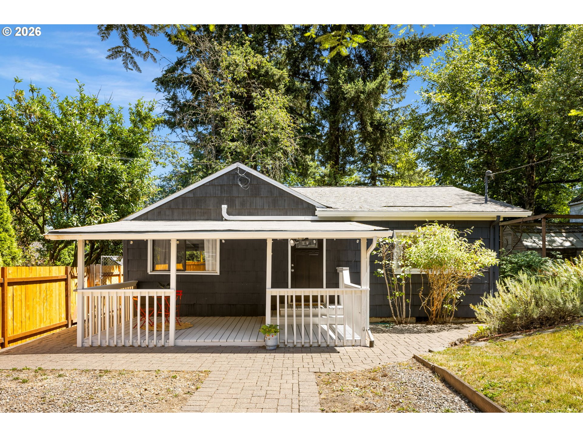 Photo of 9106 SW CAPITOL HWY Portland OR 97219
