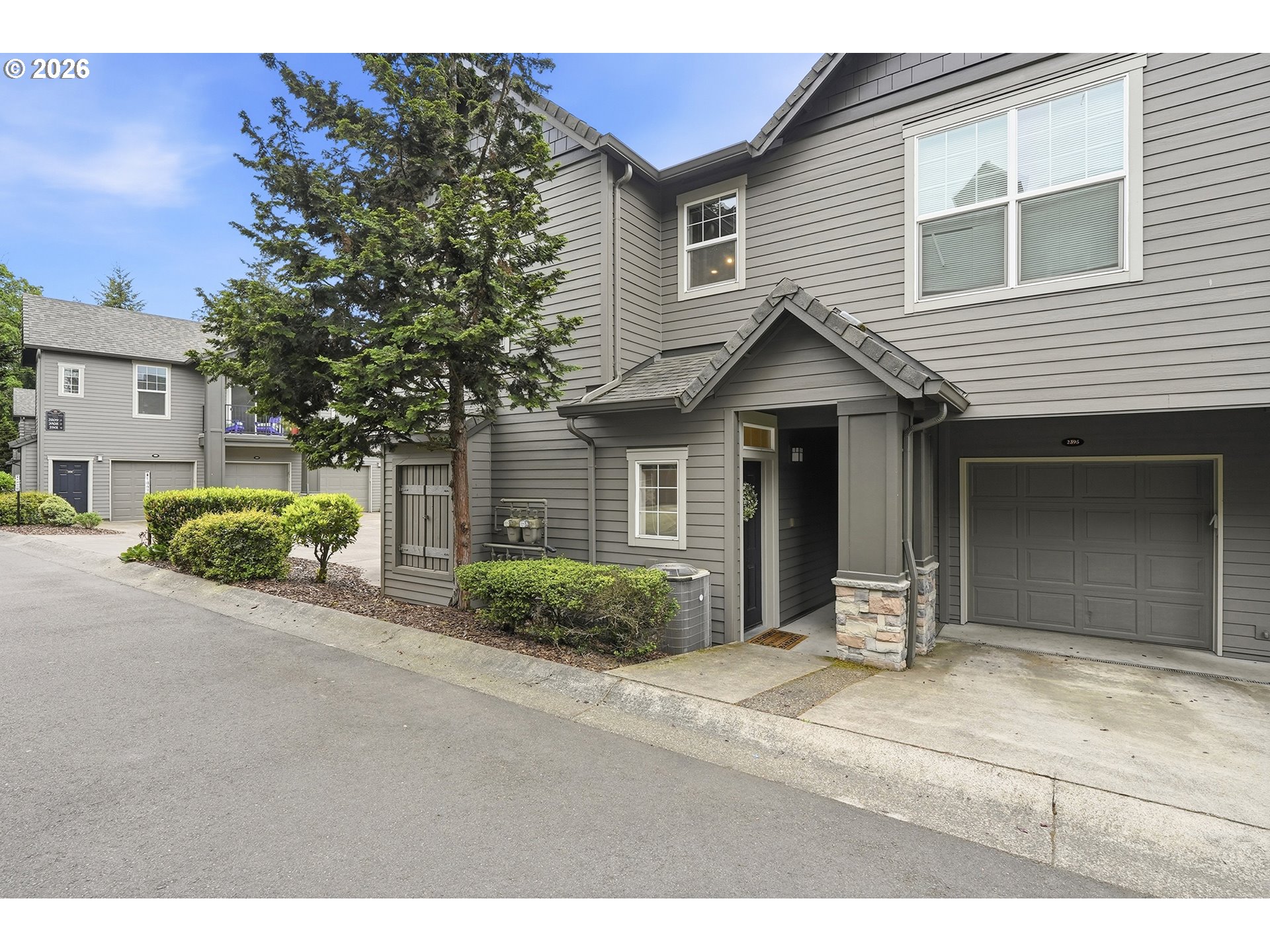 Photo #3: 127255706 Listing: Photo #3