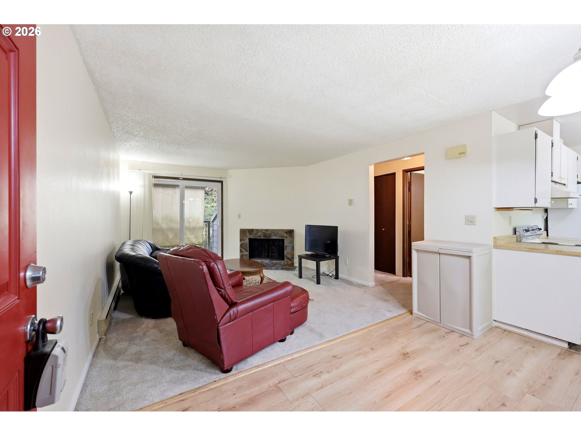 Photo #6: 127269440 Listing: Photo #6