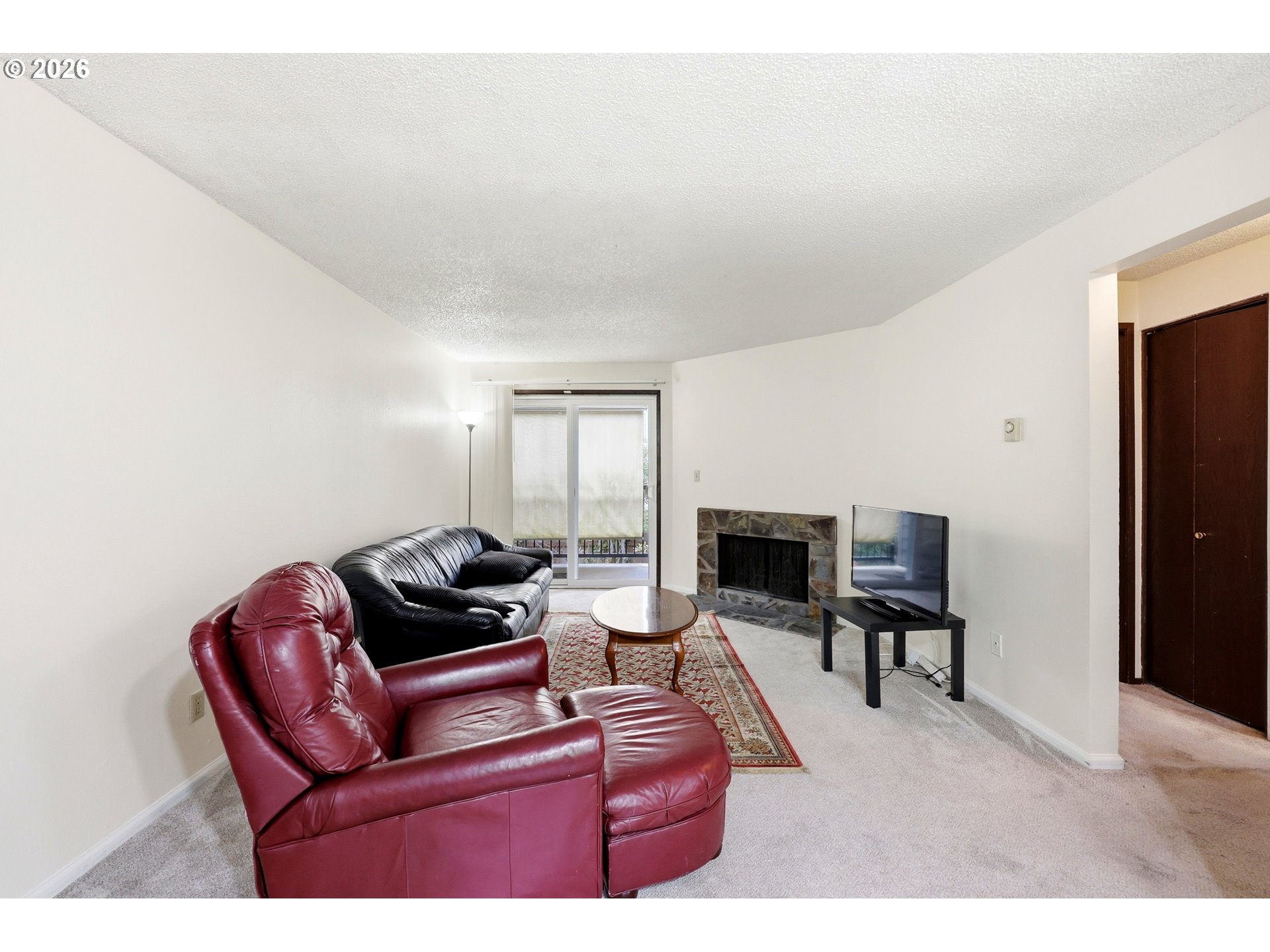 Photo #7: 127269440 Listing: Photo #7