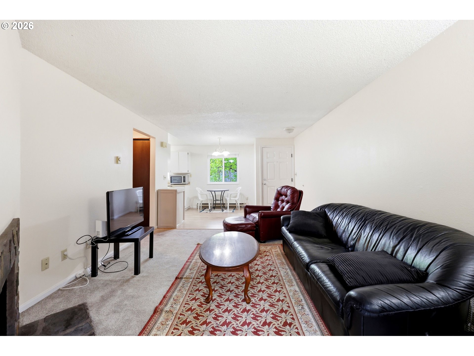 Photo #8: 127269440 Listing: Photo #8