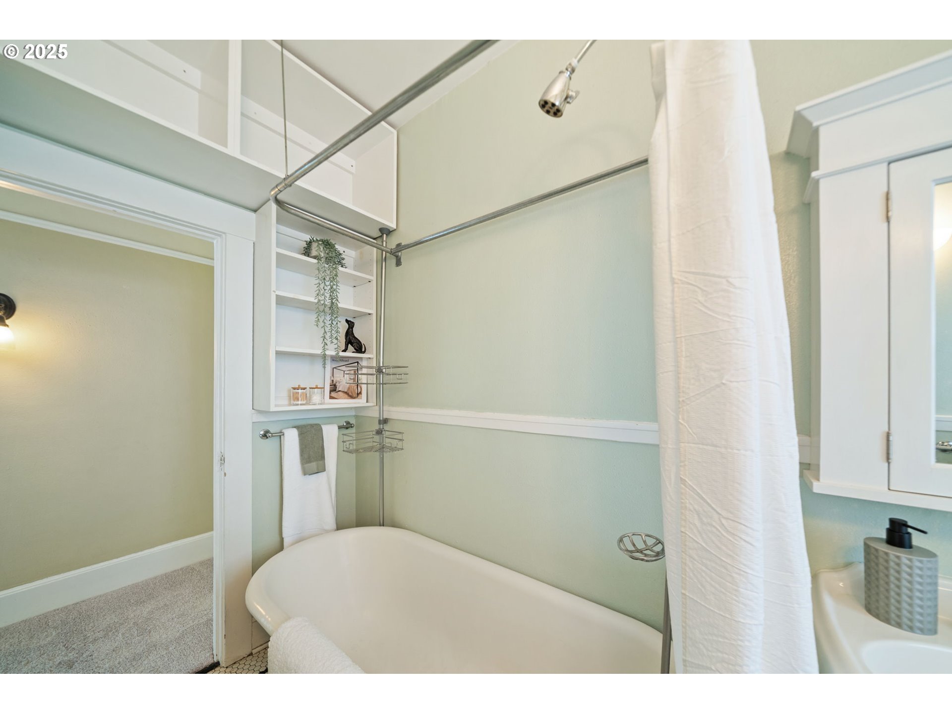 Photo #27: 127368563 Listing: Photo #27