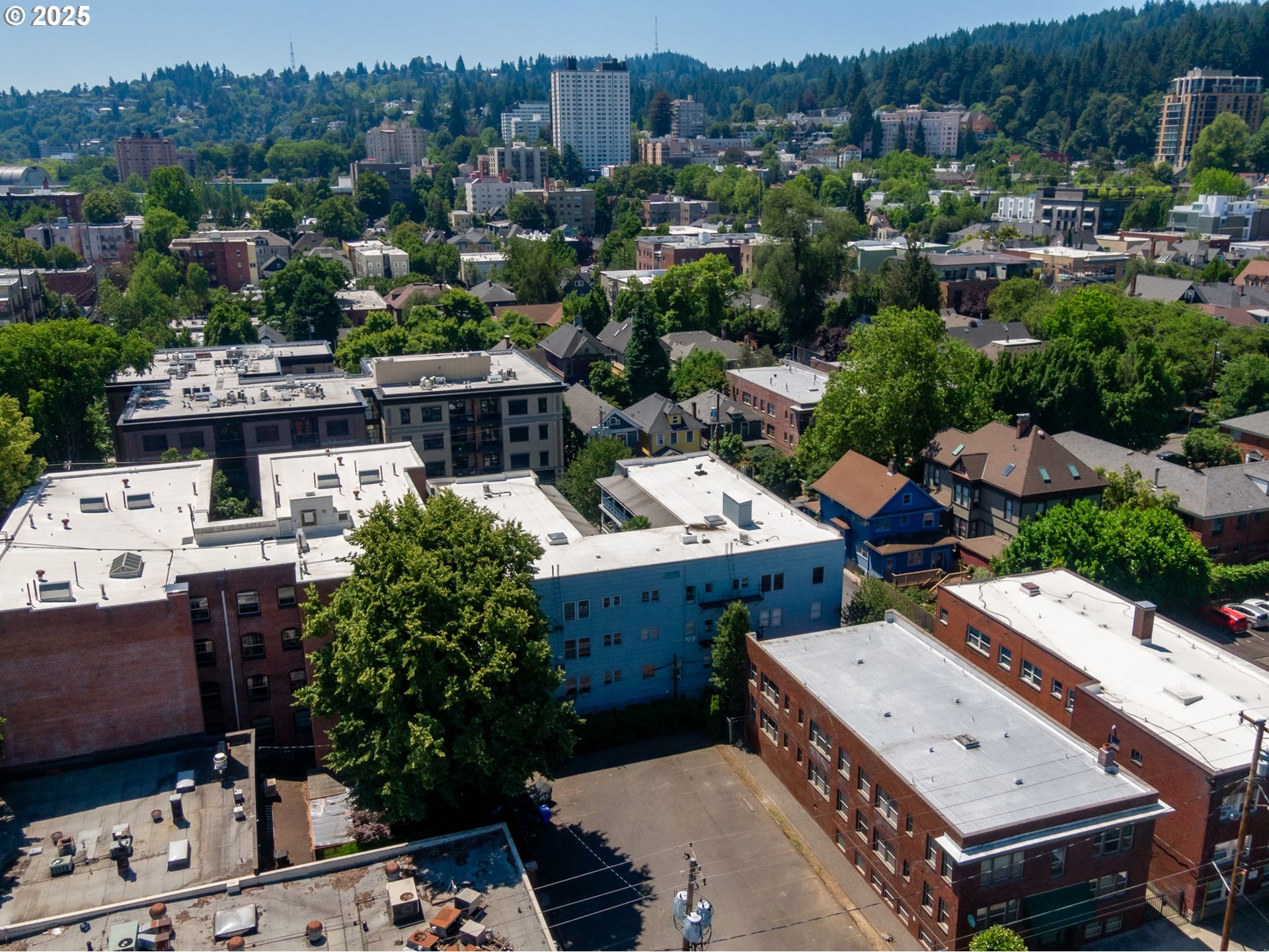 Photo #2: 127368563 Listing 