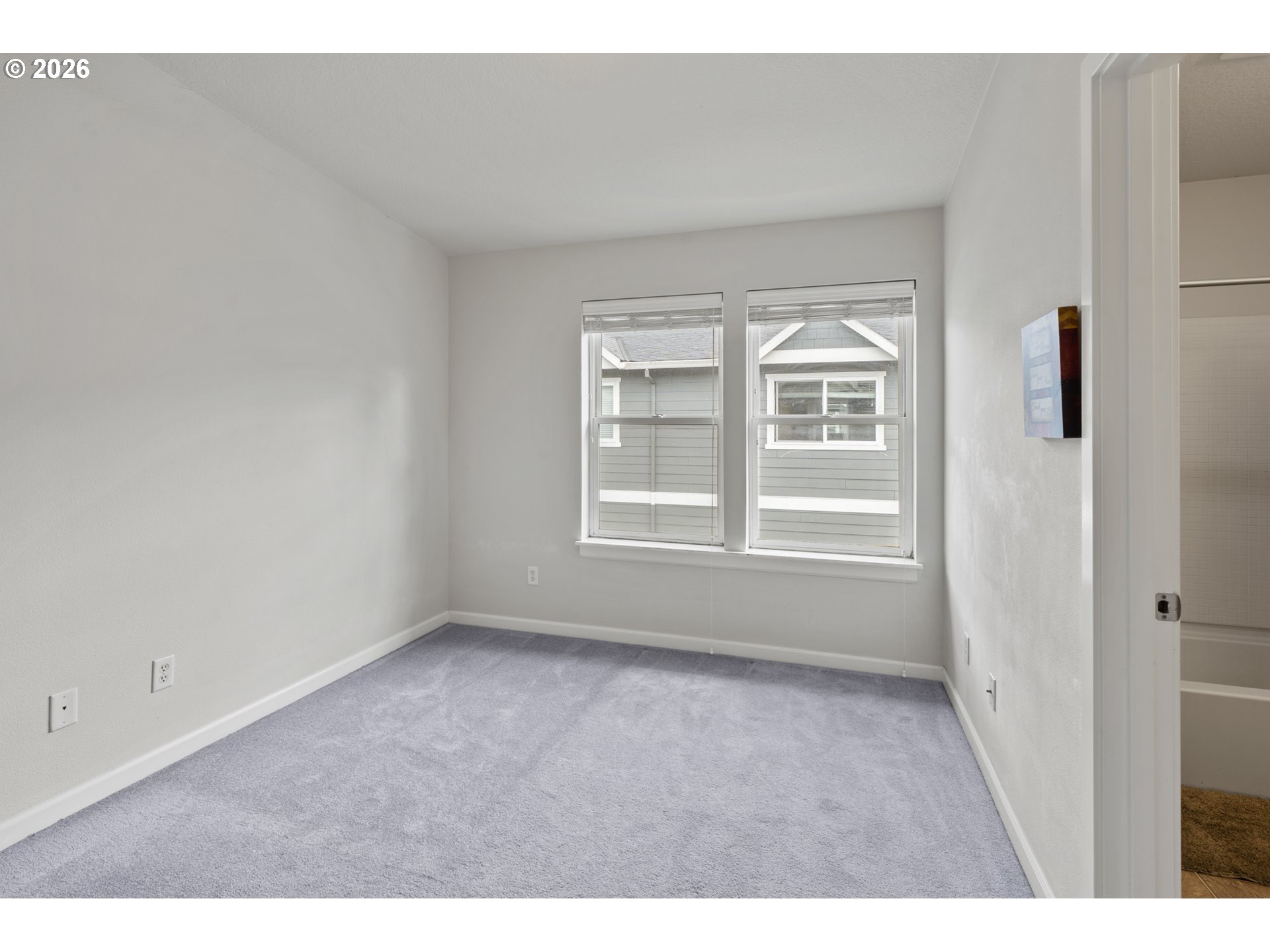 Photo #8: 127424456 Listing: Photo #8