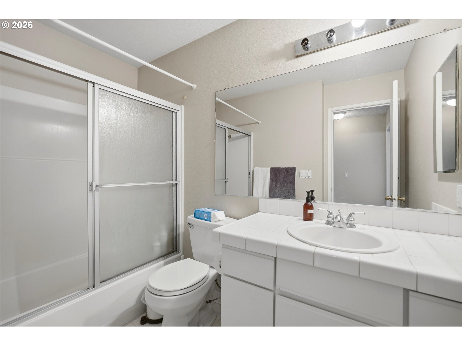 Photo #24: 127643092 Listing: Photo #24